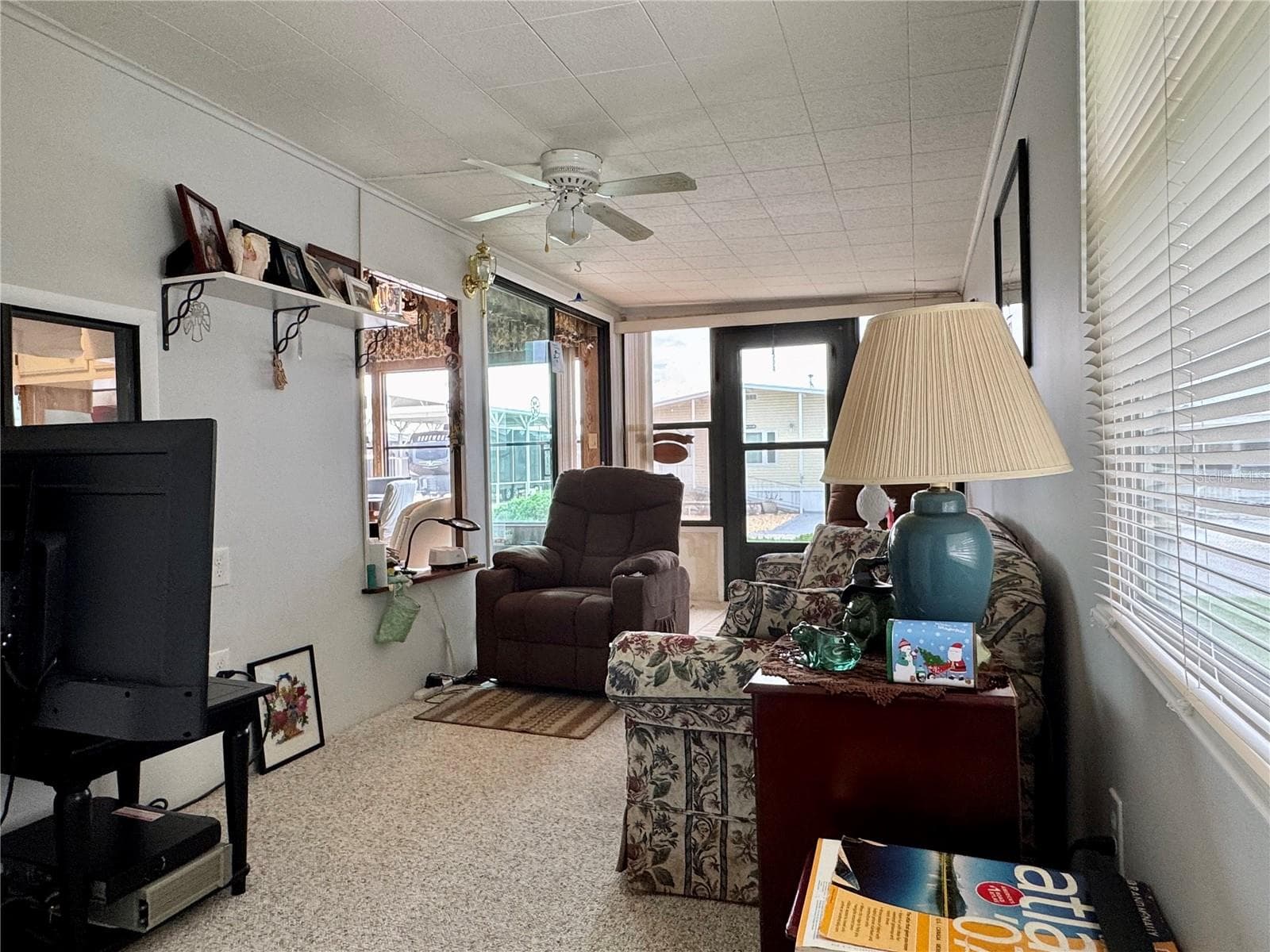 Living Room looking towards front door - 35224 DODIE DR #Lot 12, ZEPHYRHILLS