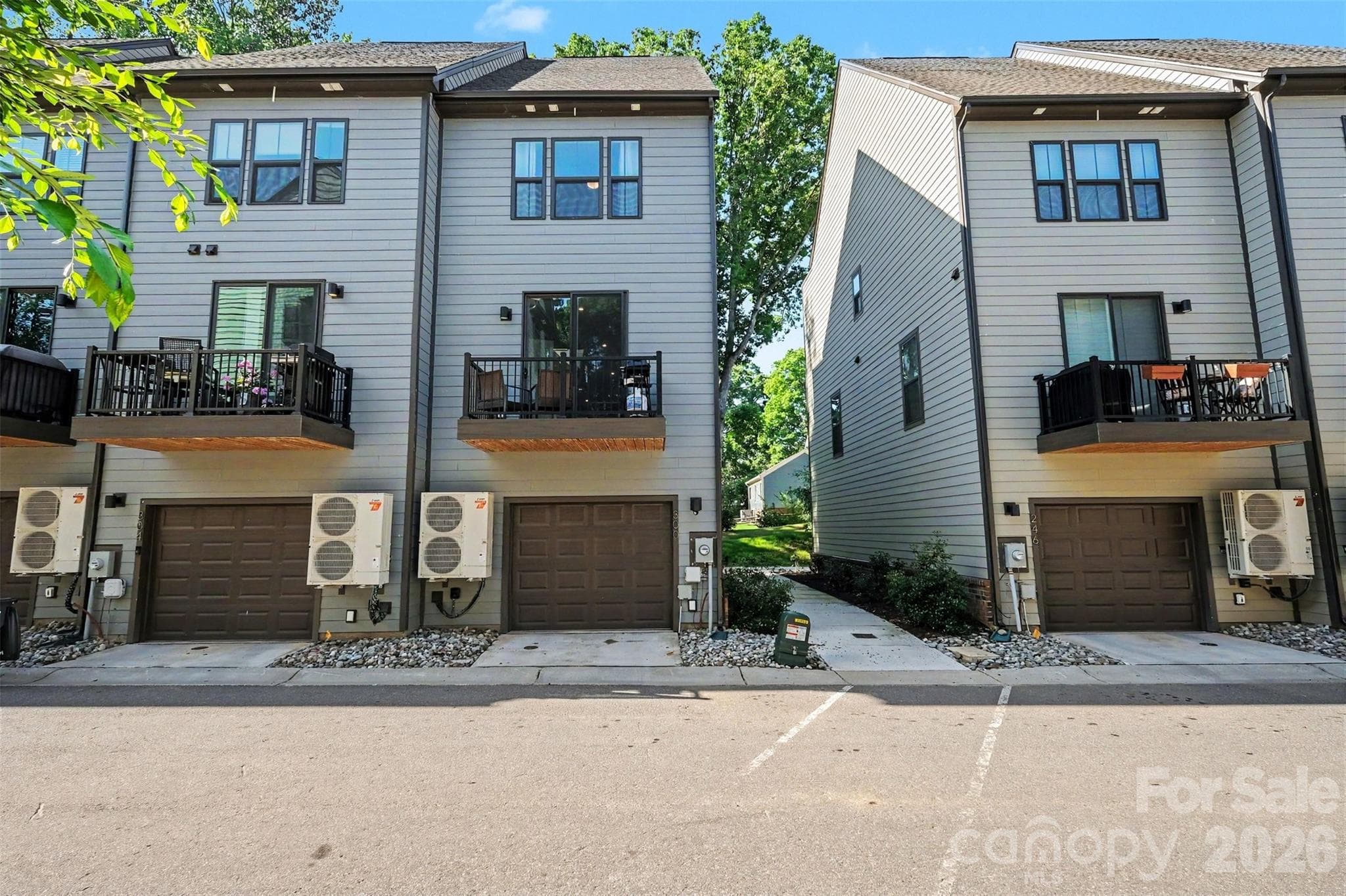 Townhouse at 300 Twinflower Lane, Charlotte, photo 26 of 31