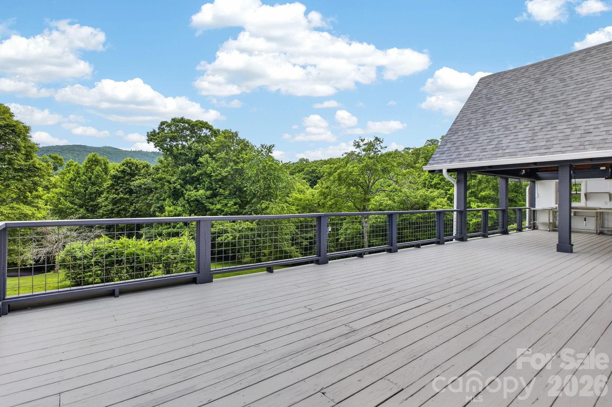 Plenty of room to entertain while enjoying the view - 97 Whippoorwill Lane, Fairview