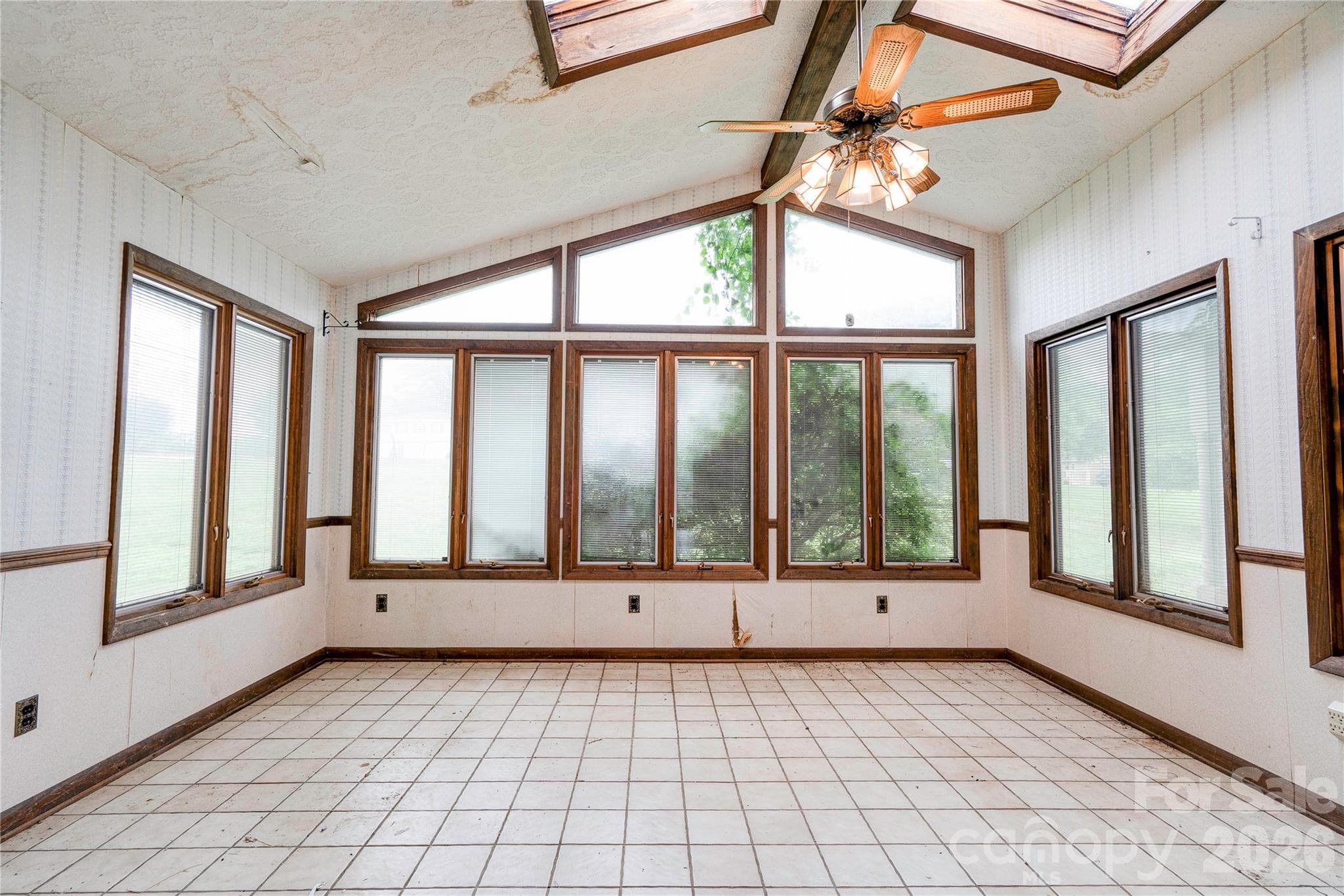 Sunroom - Shelby
