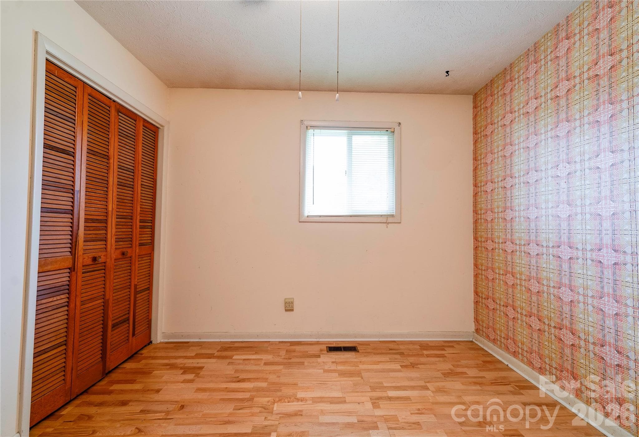 Bedroom 2 - Shelby
