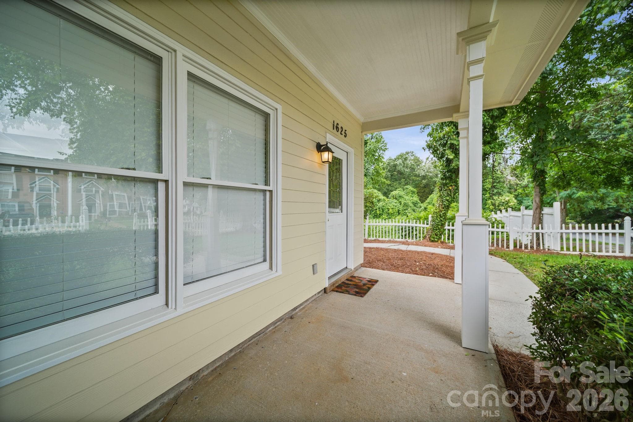 Townhouse at Rock Hill, photo 3 of 22