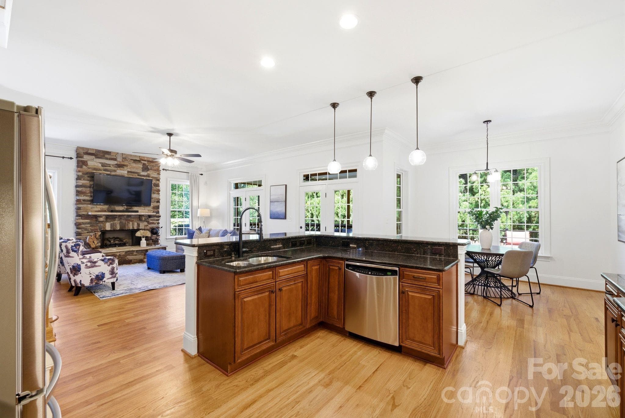 Single Family Residence at Huntersville, photo 11 of 44
