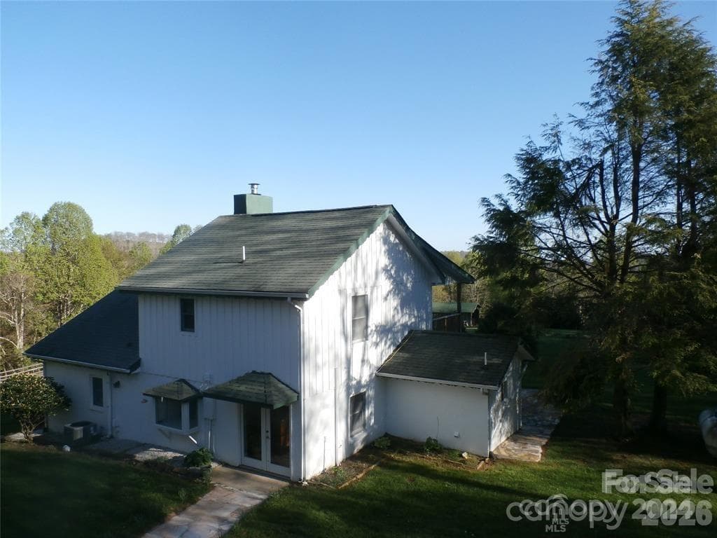 Farm at 288 Firetower Road, Spruce Pine, photo 2 of 34