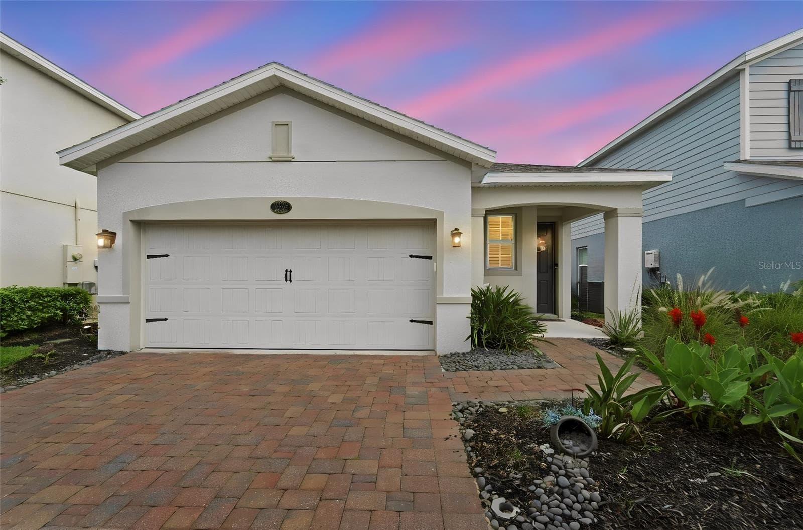 1395 RILEY CIR
