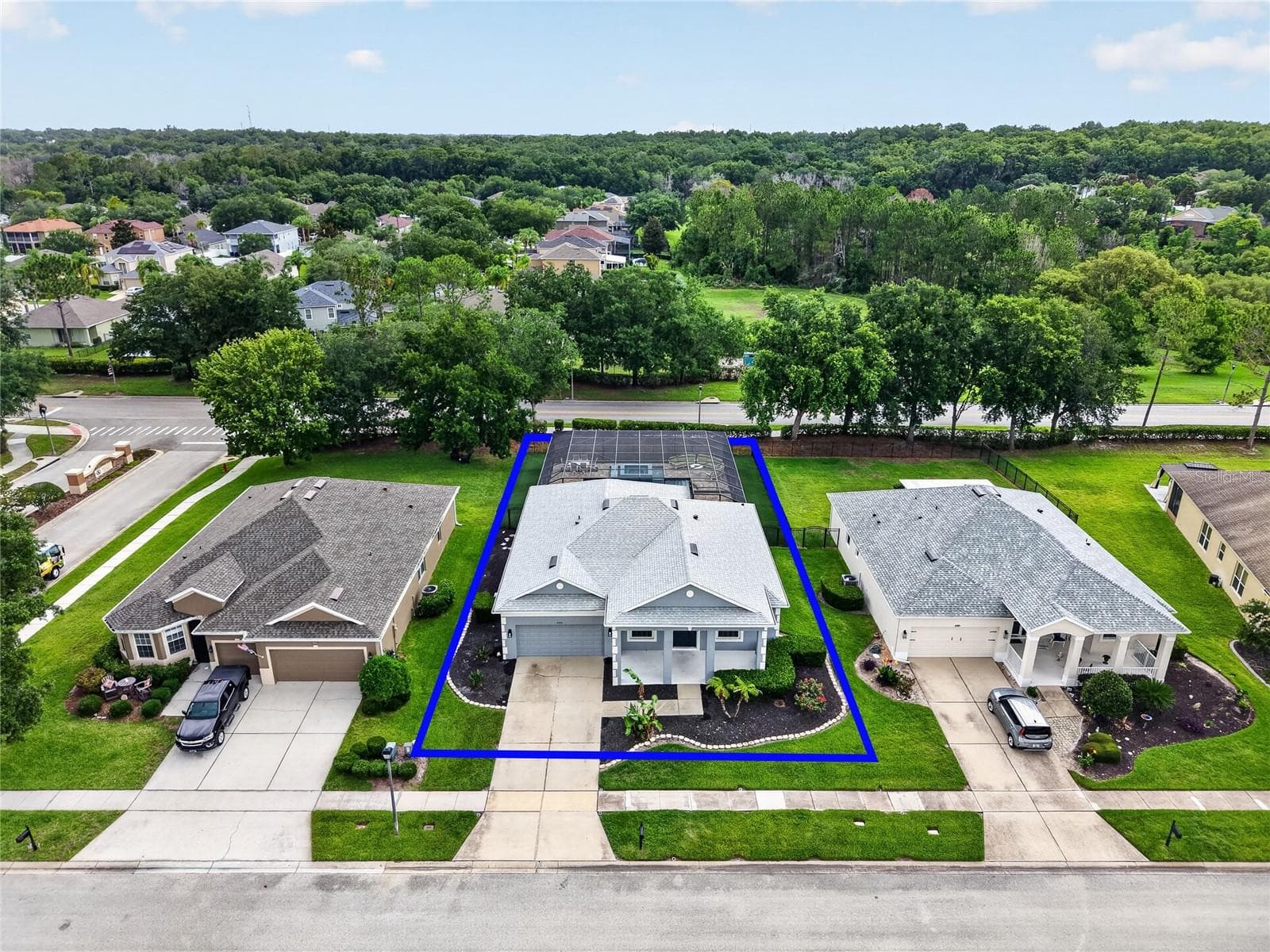 Approximate boundary lines ~ - 5006 RISHLEY RUN WAY, MOUNT DORA