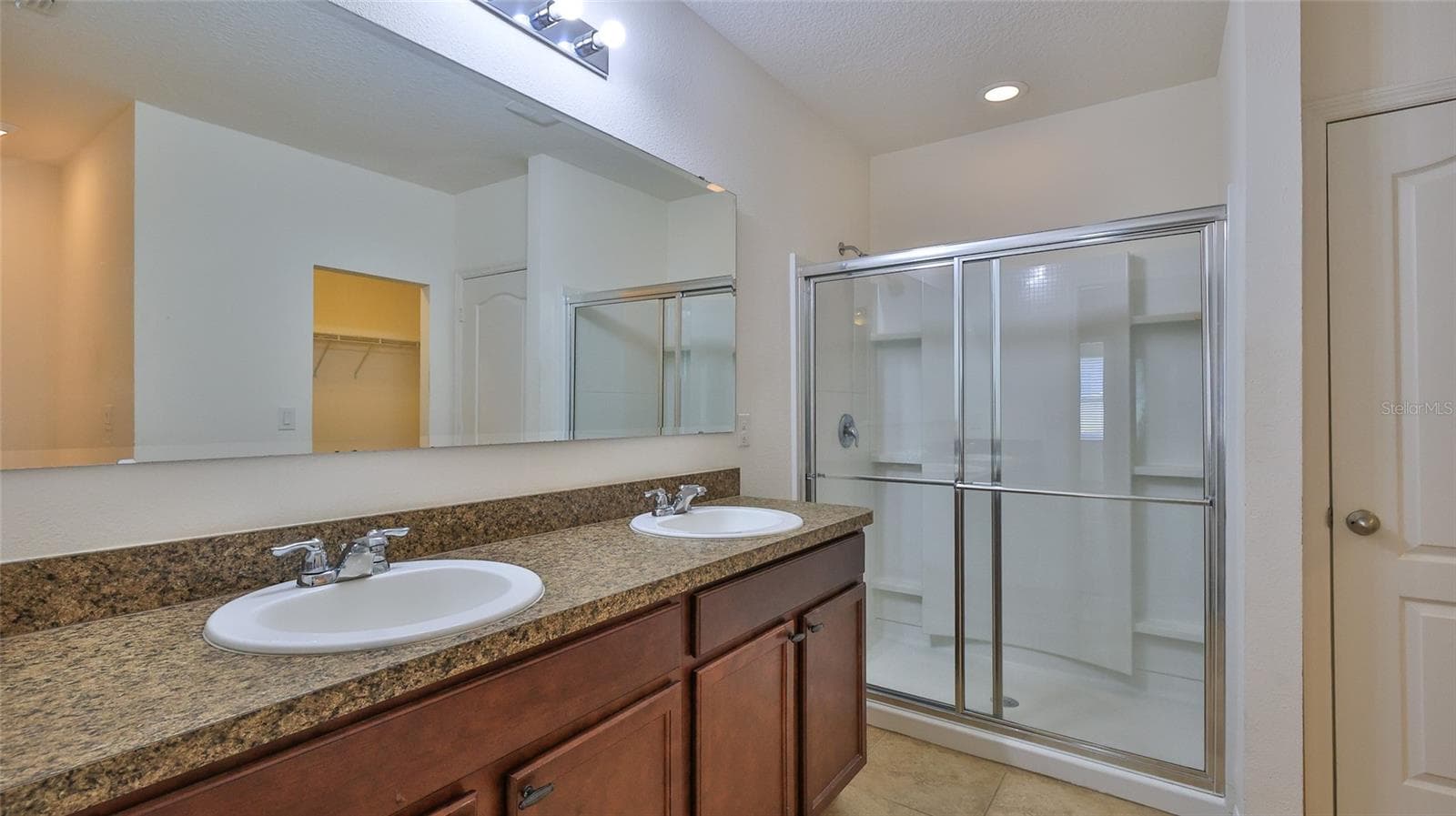 Single Family Residence at 346 ADMIRALTY CT, EDGEWATER, photo 22 of 35