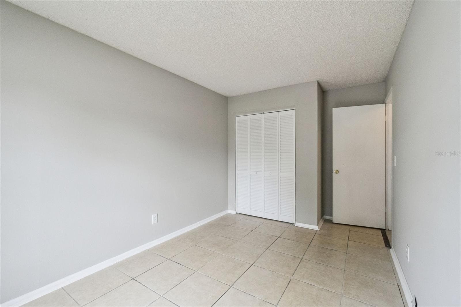Townhouse at 2 LAKE VILLA WAY, KISSIMMEE, photo 9 of 27