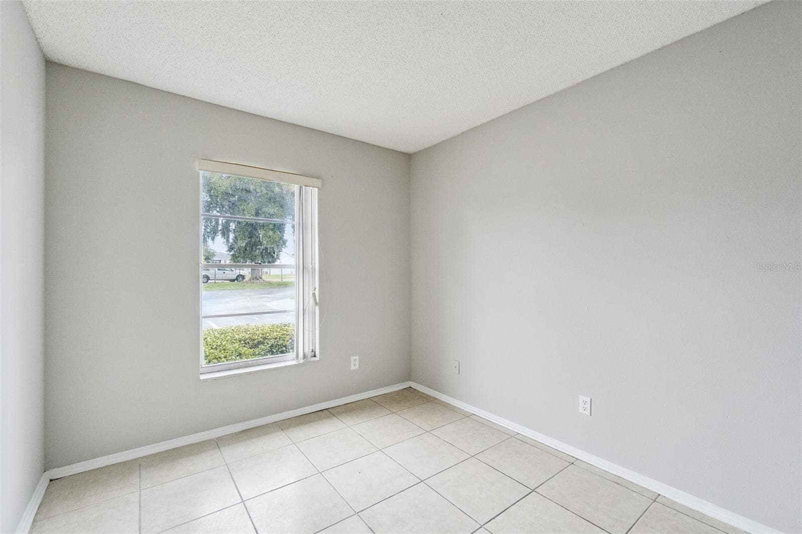 Townhouse at 2 LAKE VILLA WAY, KISSIMMEE, photo 14 of 27