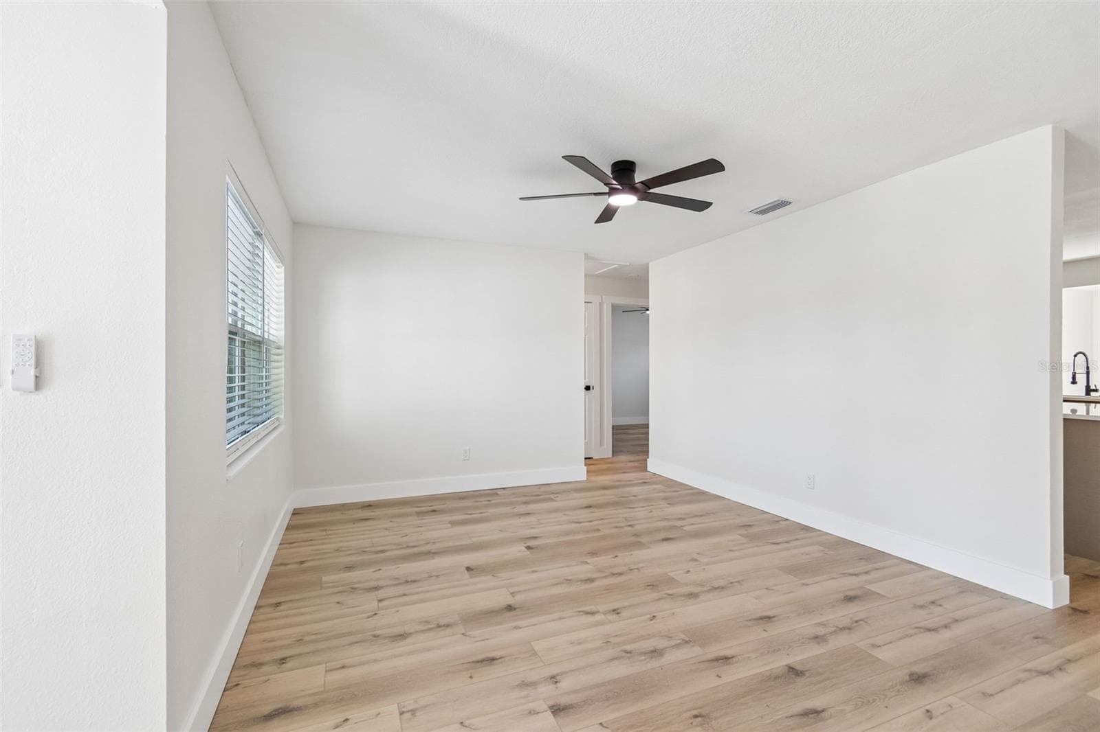 Single Family Residence at 1101 54TH AVE S, ST PETERSBURG, photo 12 of 89
