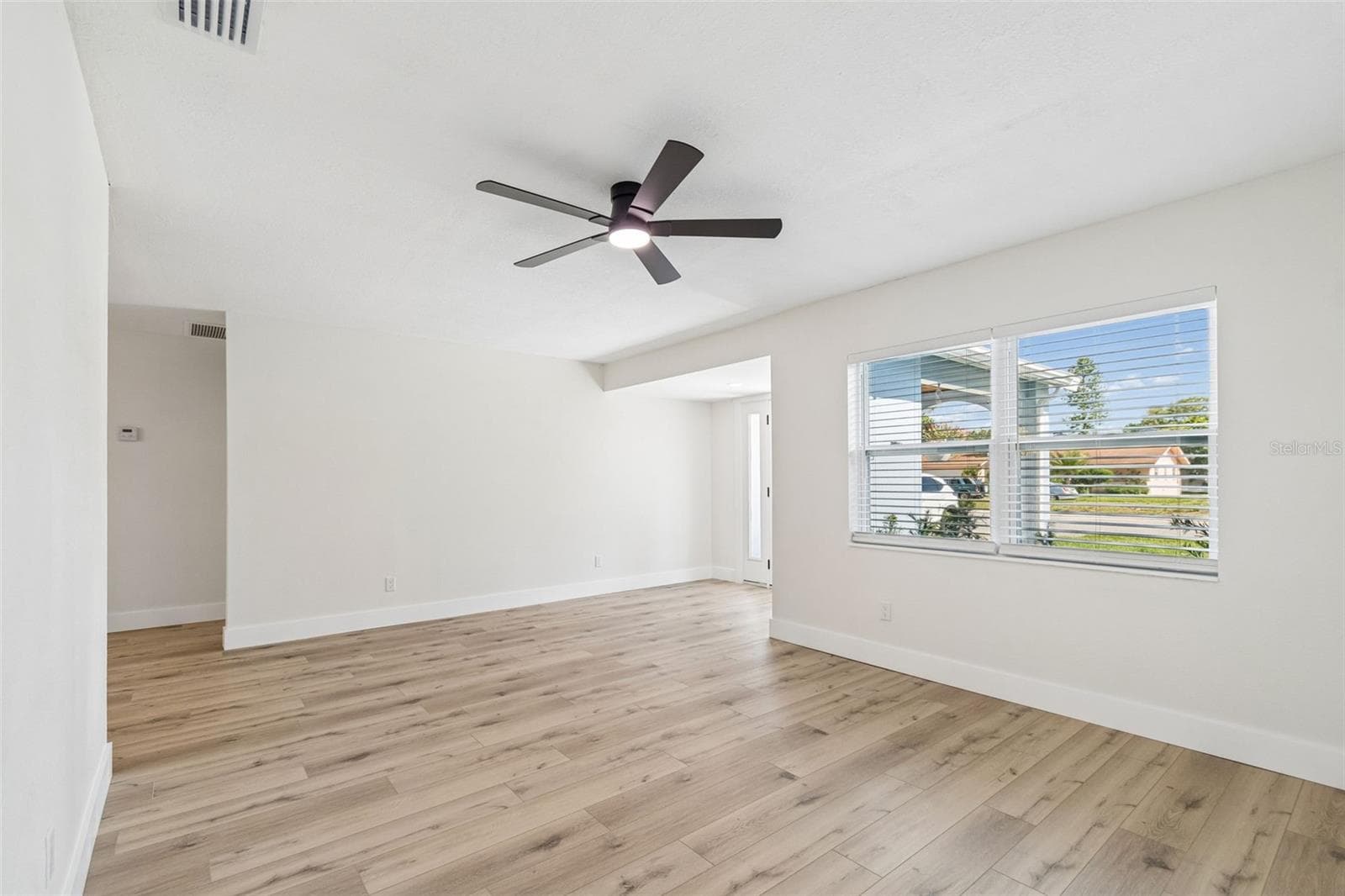 Single Family Residence at 1101 54TH AVE S, ST PETERSBURG, photo 15 of 89
