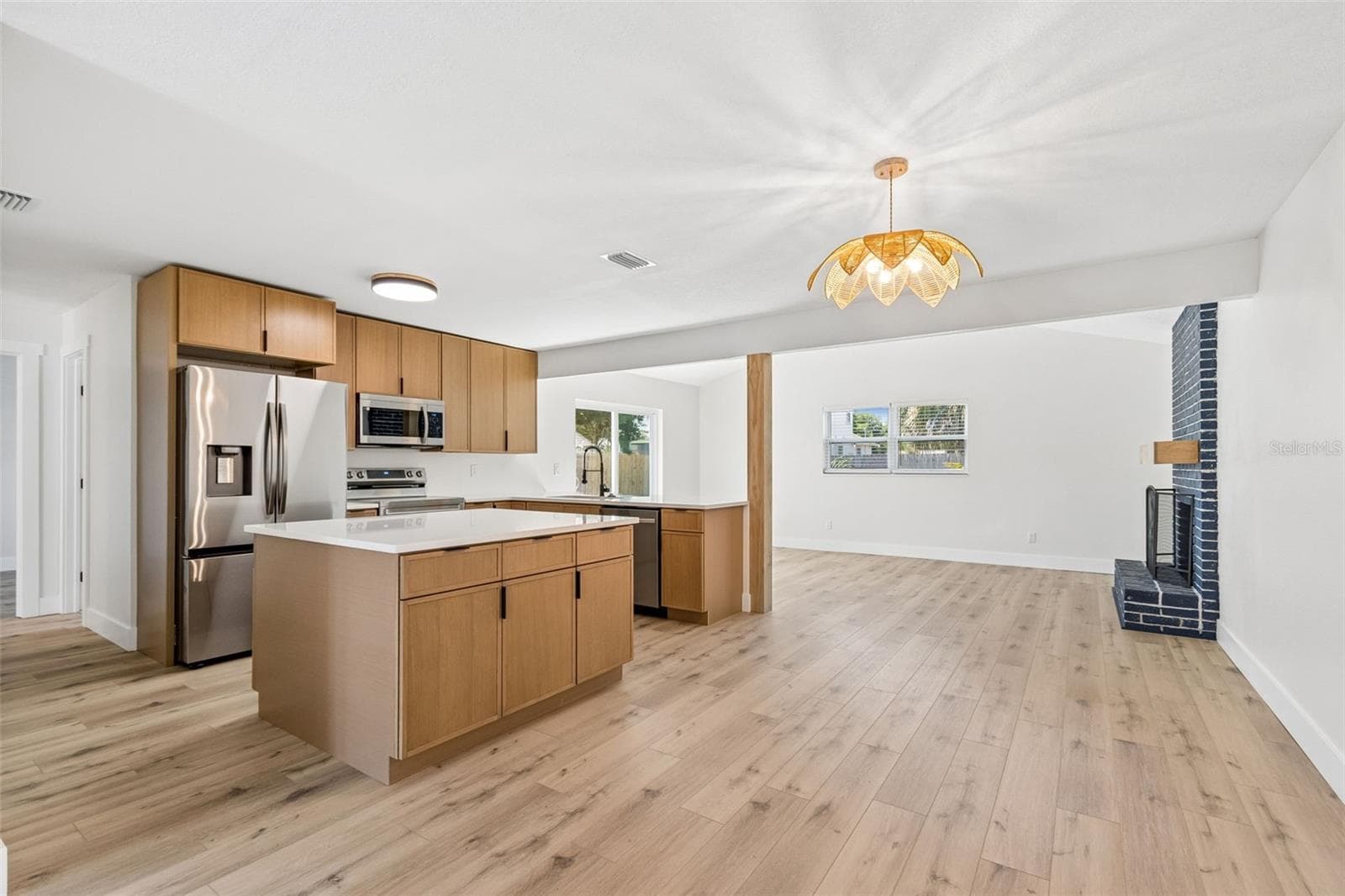 Single Family Residence at 1101 54TH AVE S, ST PETERSBURG, photo 18 of 89