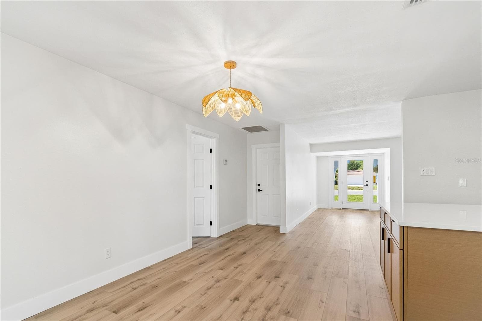 Single Family Residence at 1101 54TH AVE S, ST PETERSBURG, photo 20 of 89
