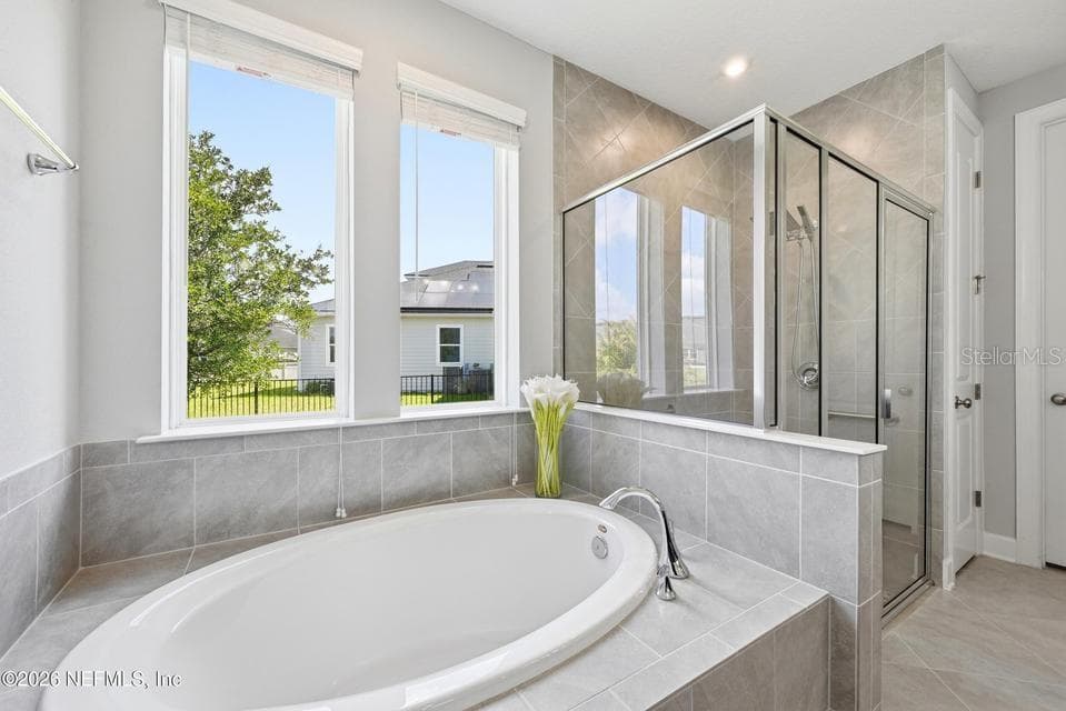 Downstairs Primary Bathroom - 128 WINDWALKER DR, ST AUGUSTINE