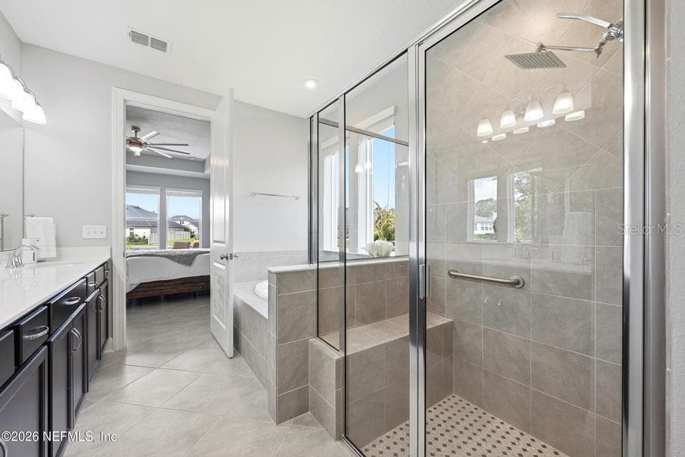 Downstairs Primary Bathroom - 128 WINDWALKER DR, ST AUGUSTINE