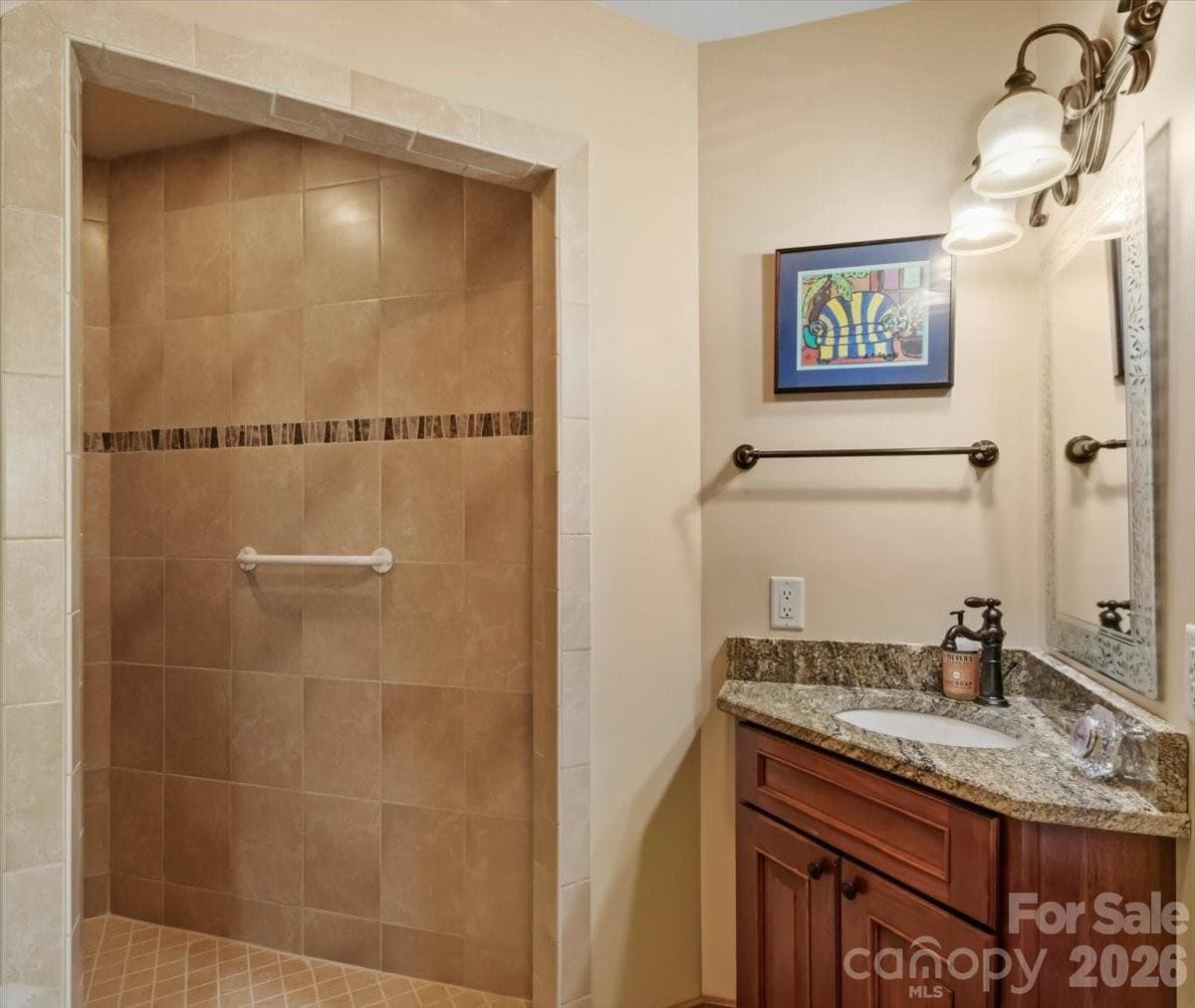 Guest bath on upper level - 750 Barebridge Drive, Burnsville