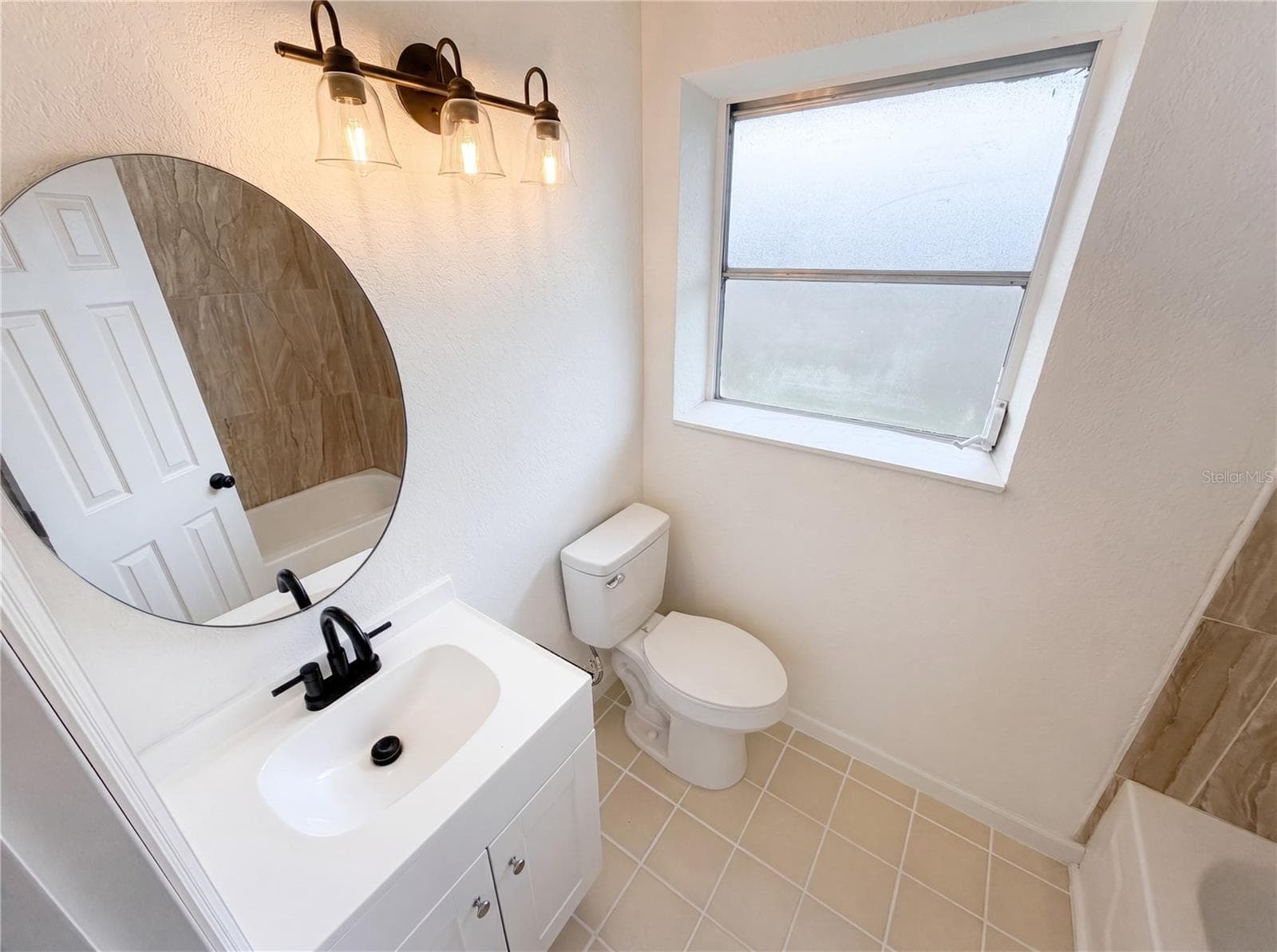 Single Family Residence at 567 BAYWOOD DR N, DUNEDIN, photo 12 of 19