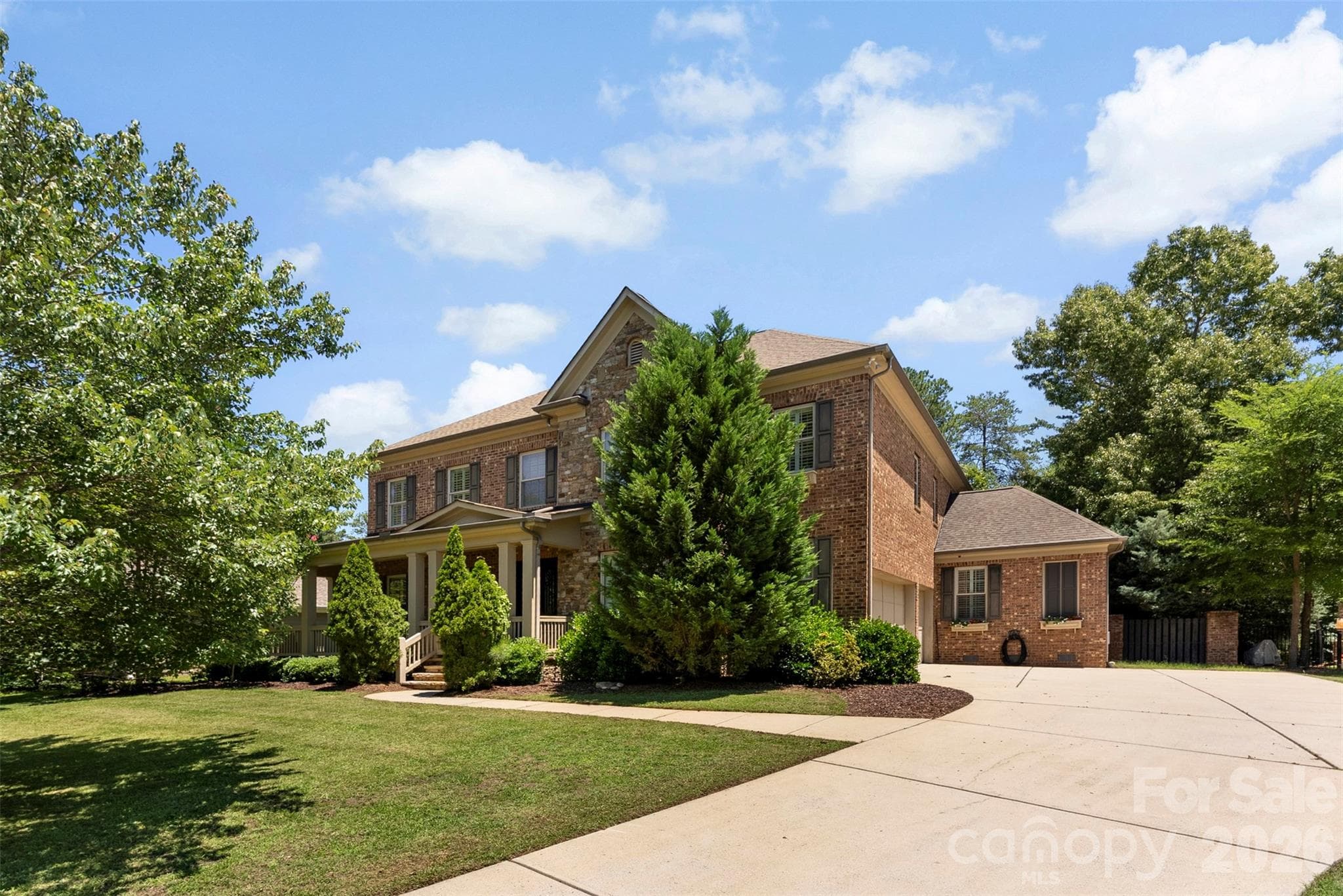 3 car garage - 3411 Stags Leap Way, York