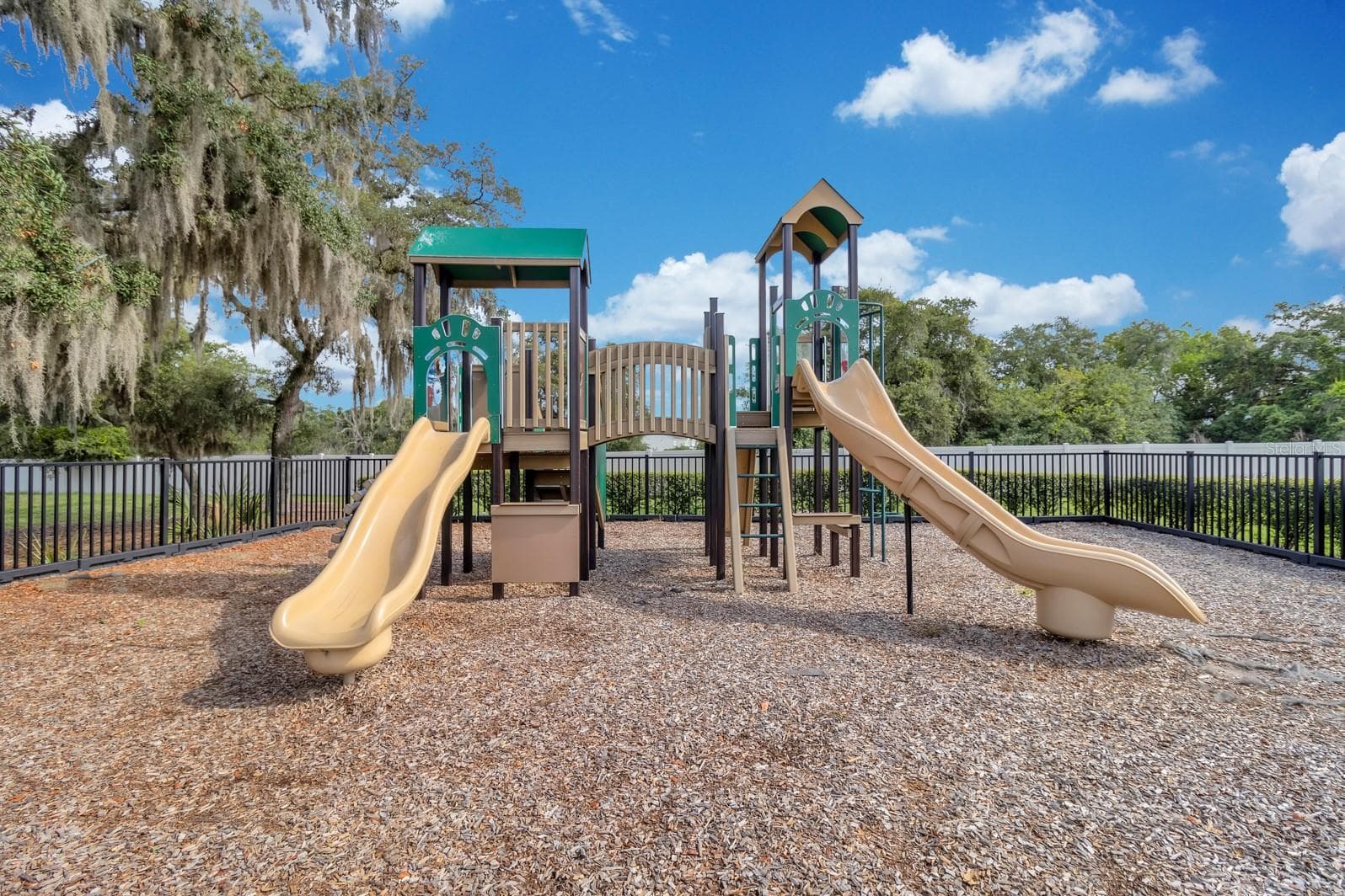 playground front - 13031 SKYWAY LN, ORLANDO