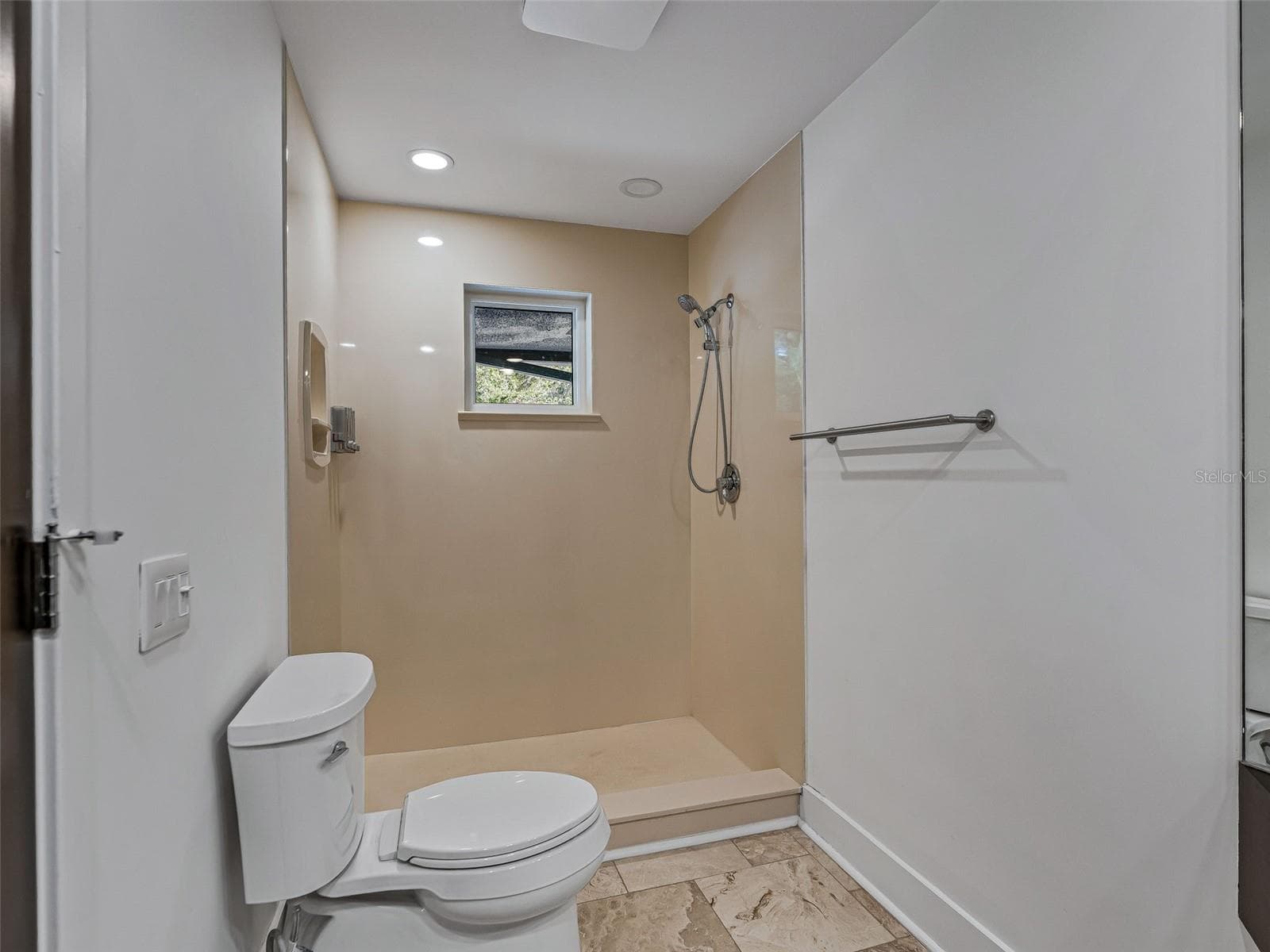 Single Family Residence at 13061 SE 158TH LN, WEIRSDALE, photo 31 of 100