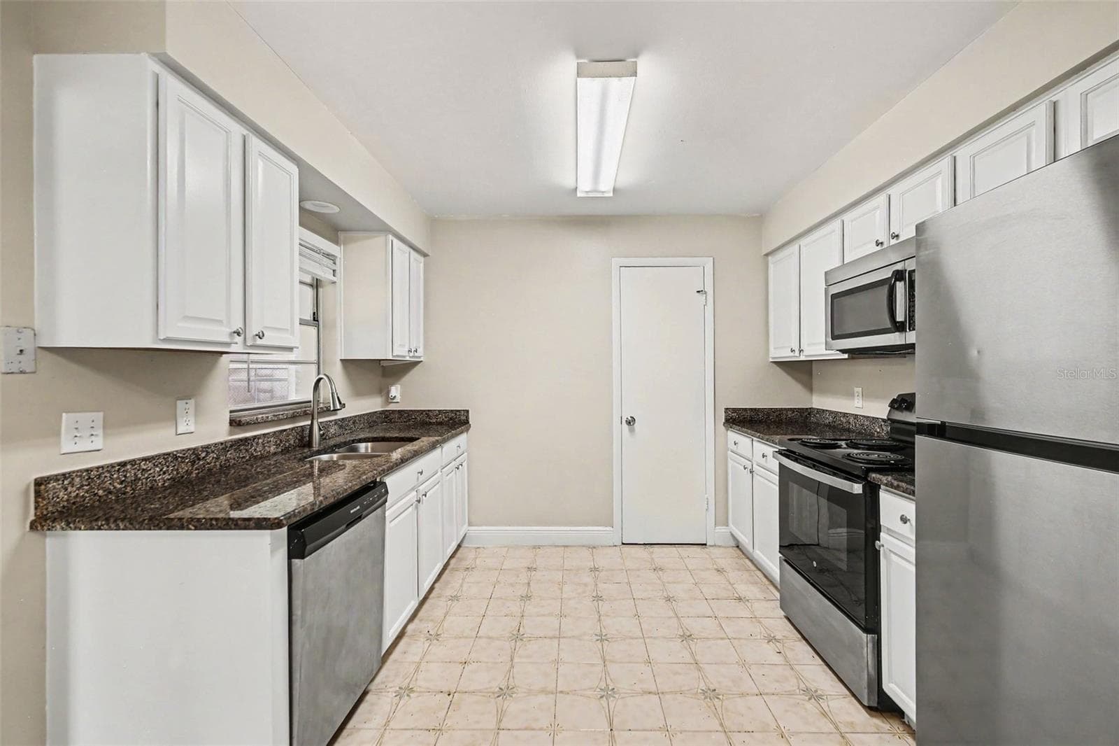 Single Family Residence at 140 GUAYMAS DR, KISSIMMEE, photo 7 of 19