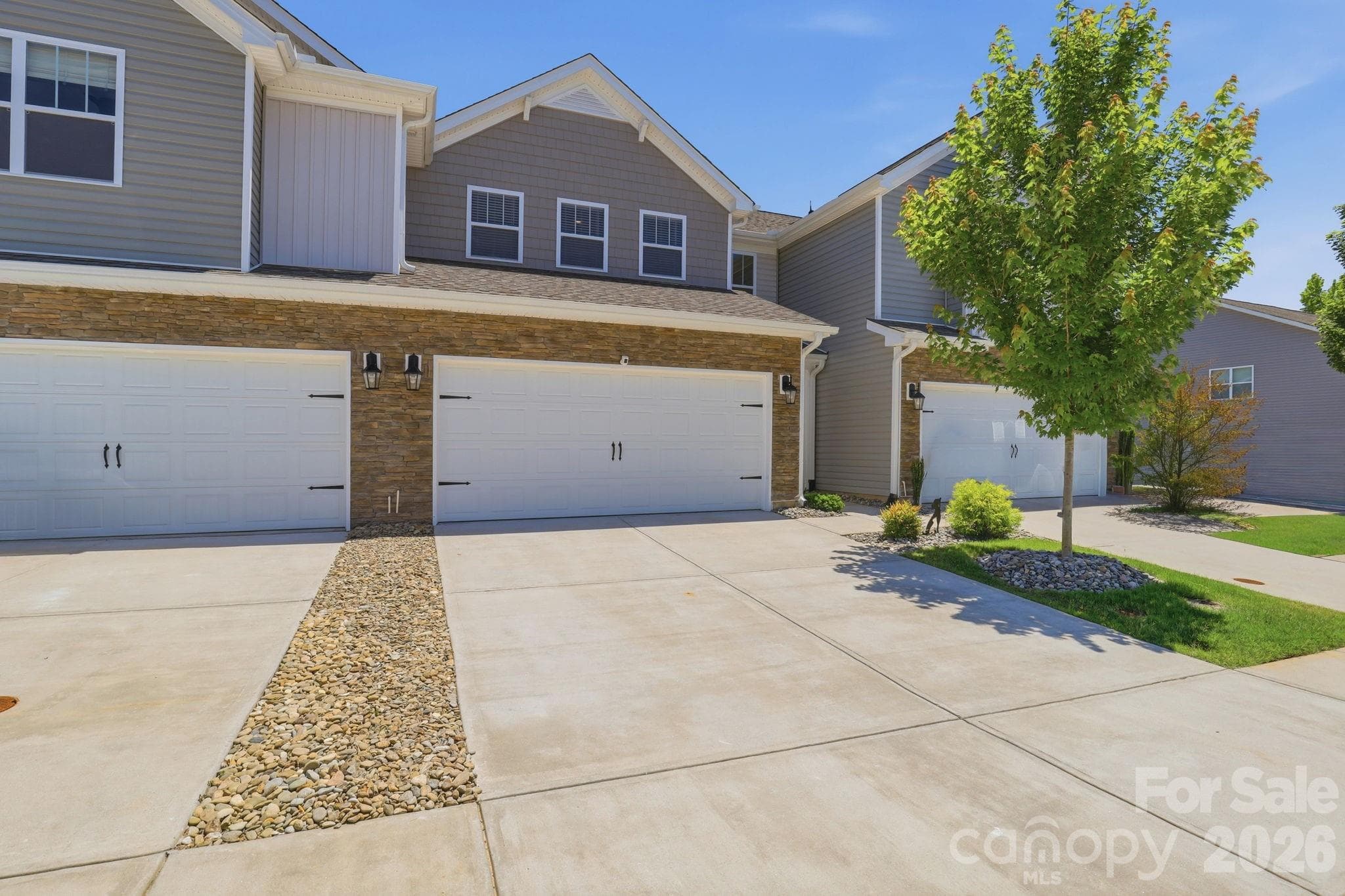 Townhouse at 205 Reynard Trail, Greenville, photo 4 of 79