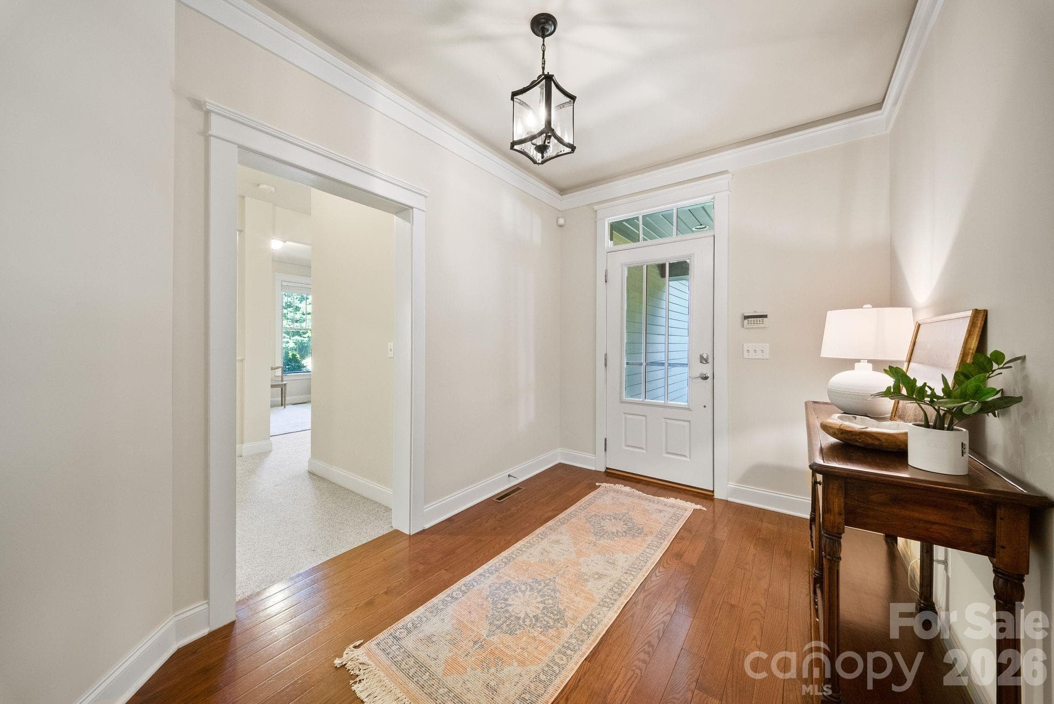 Single Family Residence at 289 Fennel Dun Circle, Biltmore Lake, photo 5 of 45