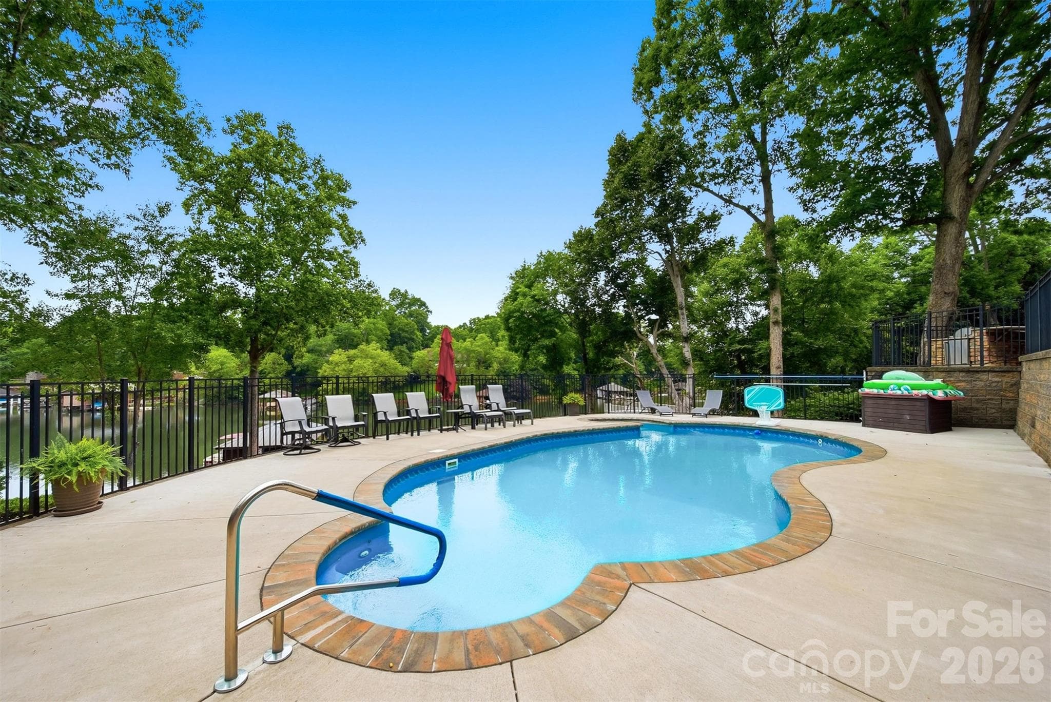 Single Family Residence at Hickory, photo 42 of 47