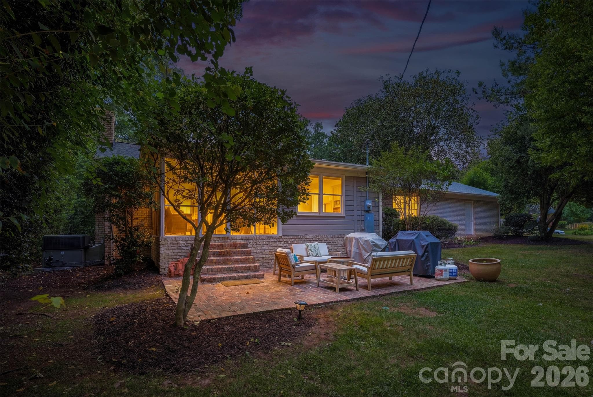 Single Family Residence at 6014 Glenridge Road, Charlotte, photo 41 of 42