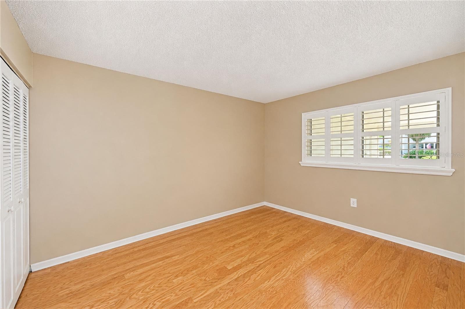 Secondary bedroom - 9425 ANDOVER CIR, BRADENTON