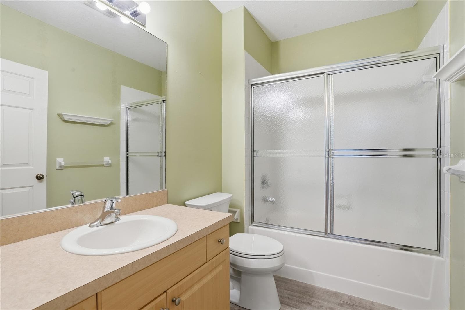 Condominium at 19355 WATER OAK DR #303, PORT CHARLOTTE, photo 19 of 46