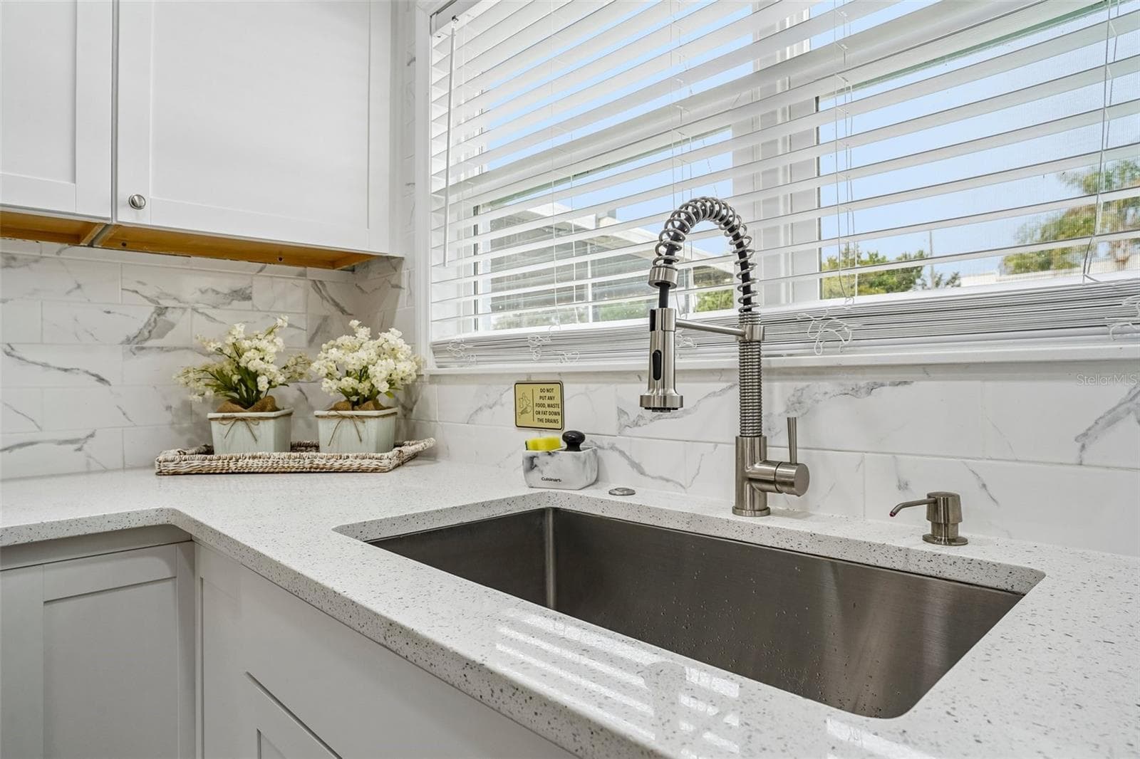 Single Family Residence at 1211 MORNINGSIDE DR, MOUNT DORA, photo 12 of 66