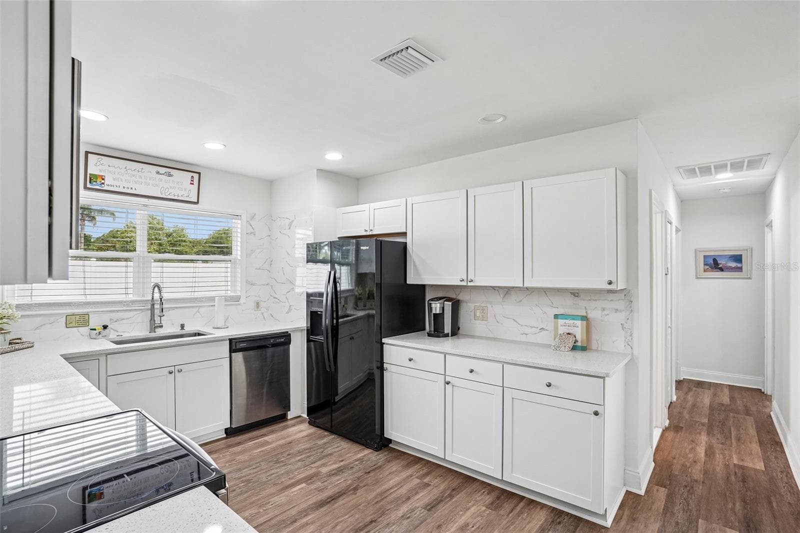 Single Family Residence at 1211 MORNINGSIDE DR, MOUNT DORA, photo 11 of 66