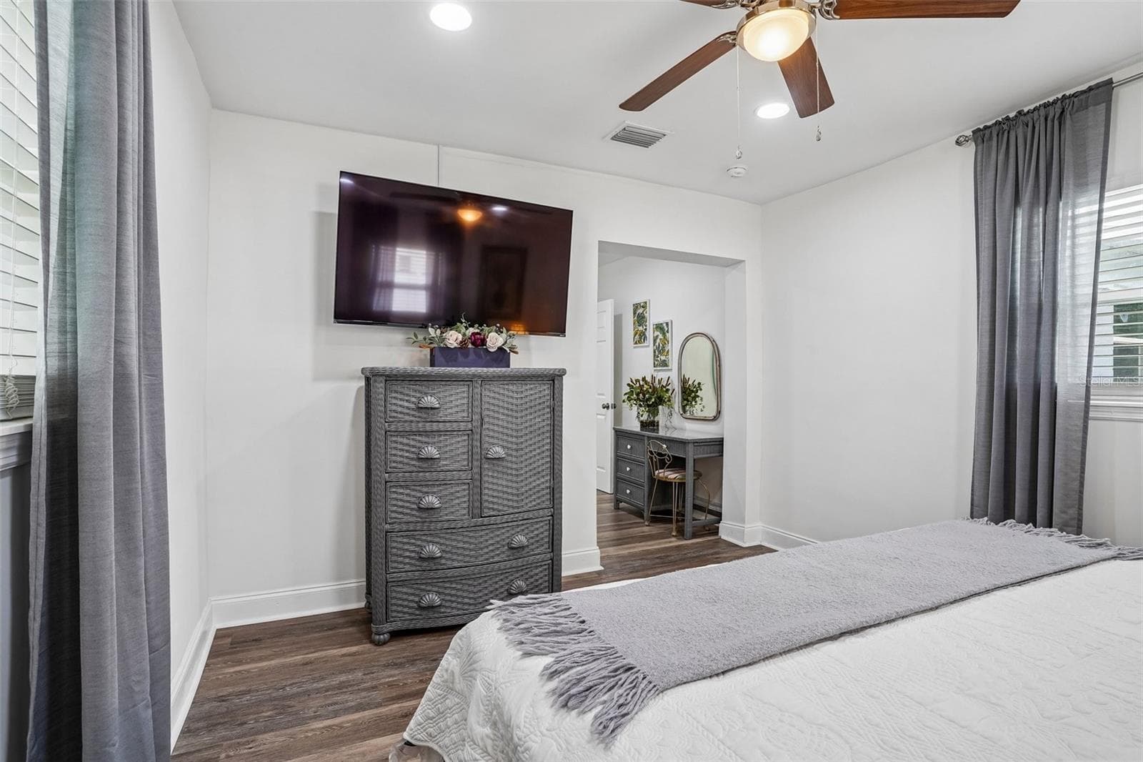 Single Family Residence at 1211 MORNINGSIDE DR, MOUNT DORA, photo 23 of 66