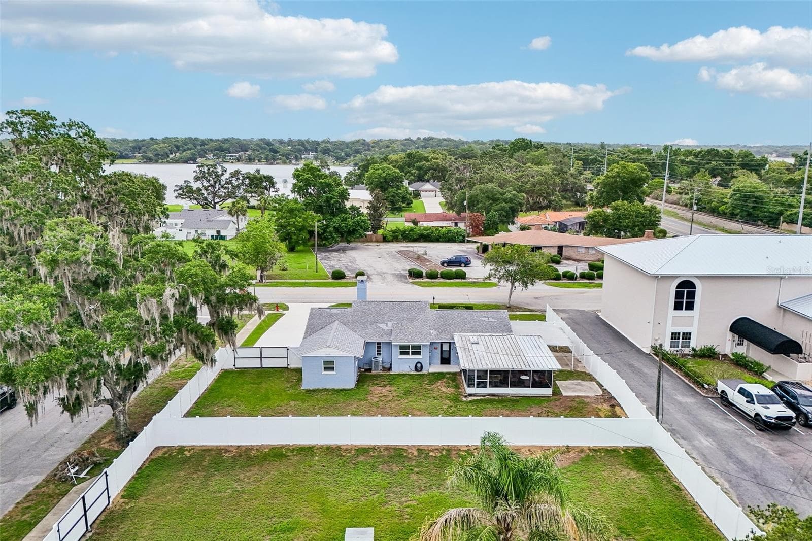 Single Family Residence at 1211 MORNINGSIDE DR, MOUNT DORA, photo 54 of 66