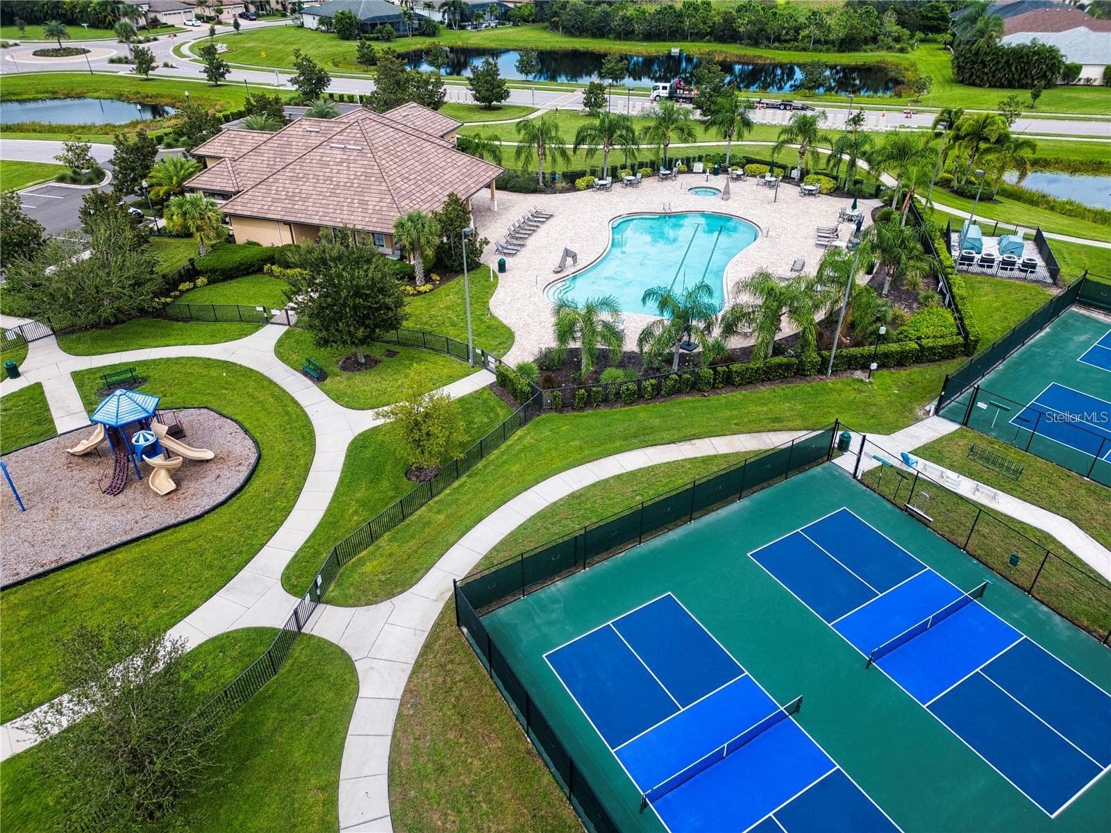 Community center West, pickleball courts - 12471 NATUREVIEW CIR, BRADENTON