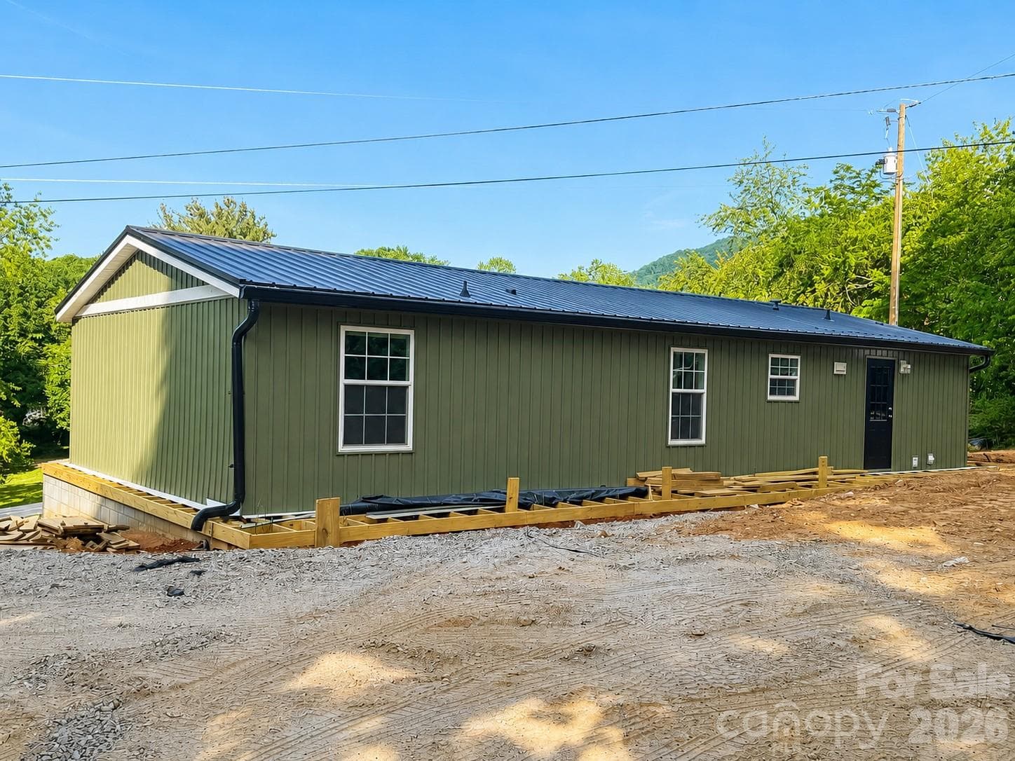 Single Family Residence at 25 Jason Case Drive, Candler, photo 3 of 5