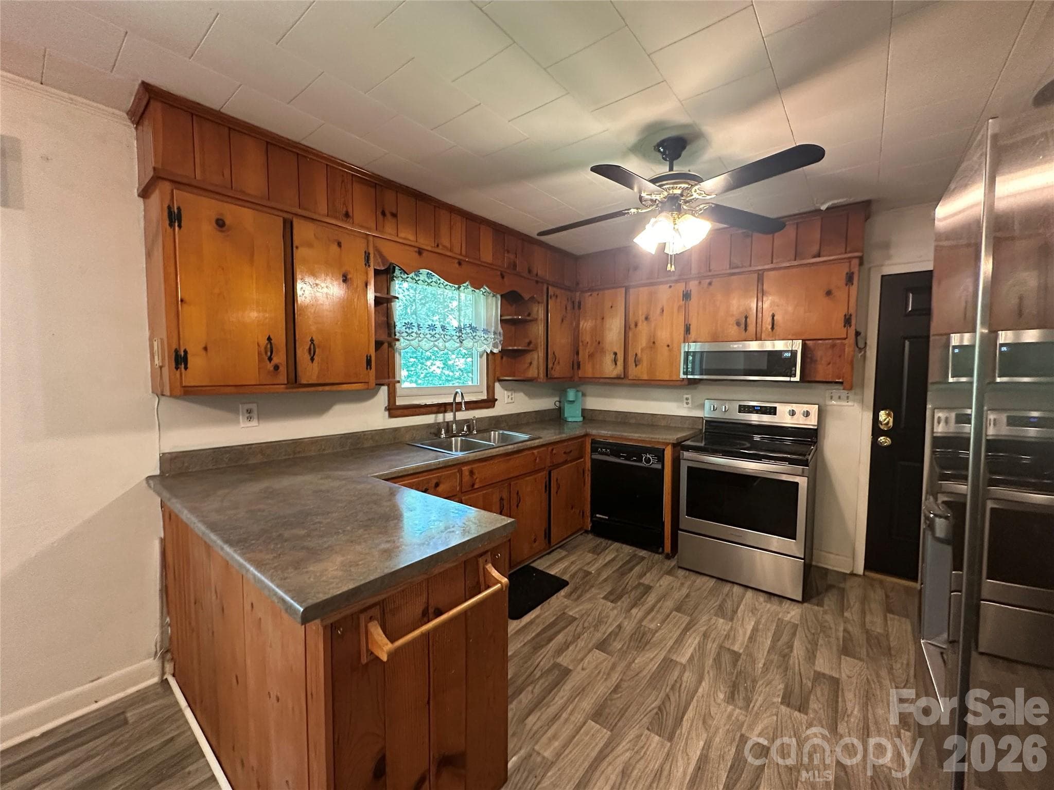 Single Family Residence at 2939 Links Drive, Granite Falls, photo 2 of 29