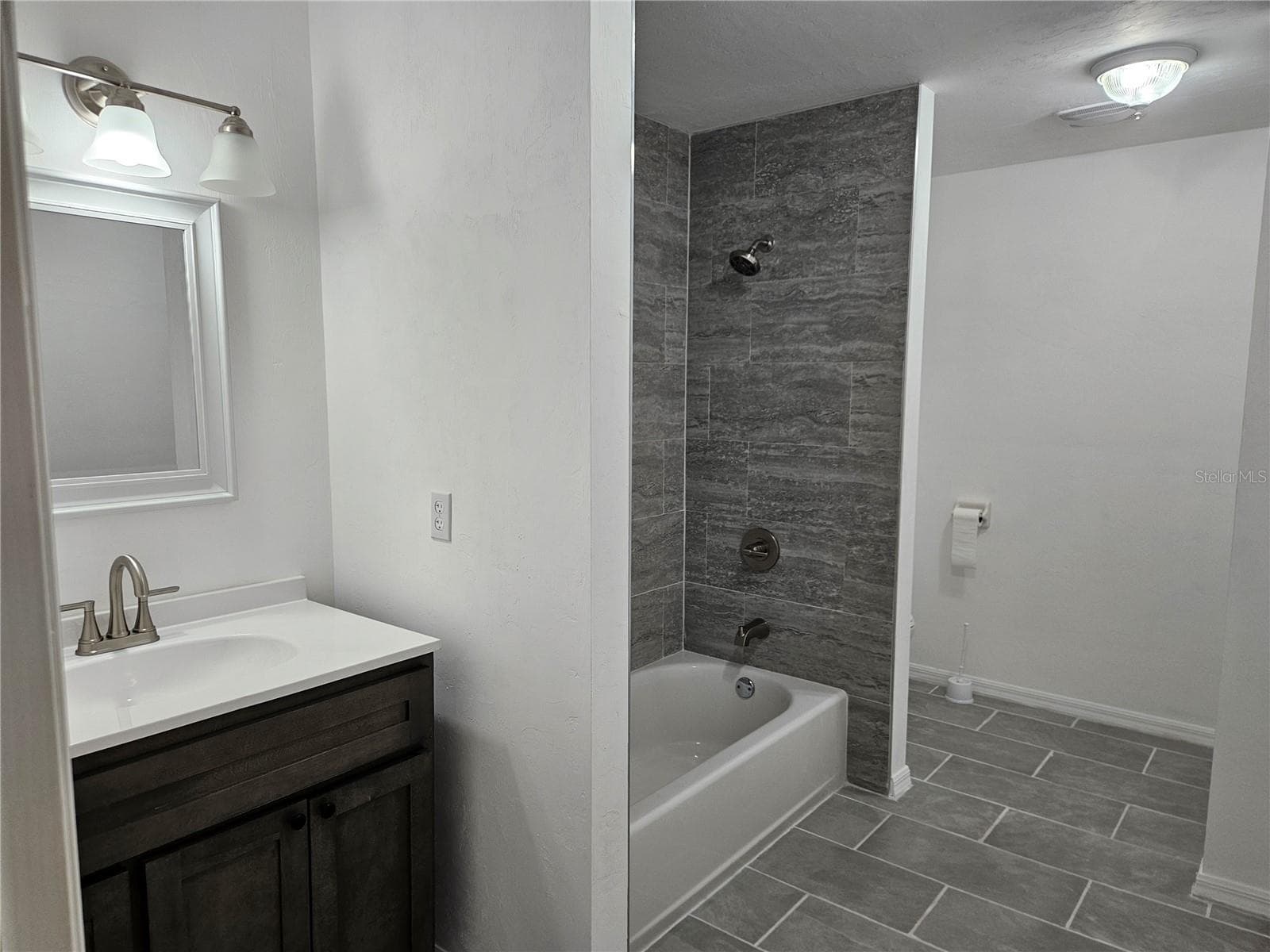 Single Family Residence at 51 NE 10TH ST, WILLISTON, photo 21 of 34