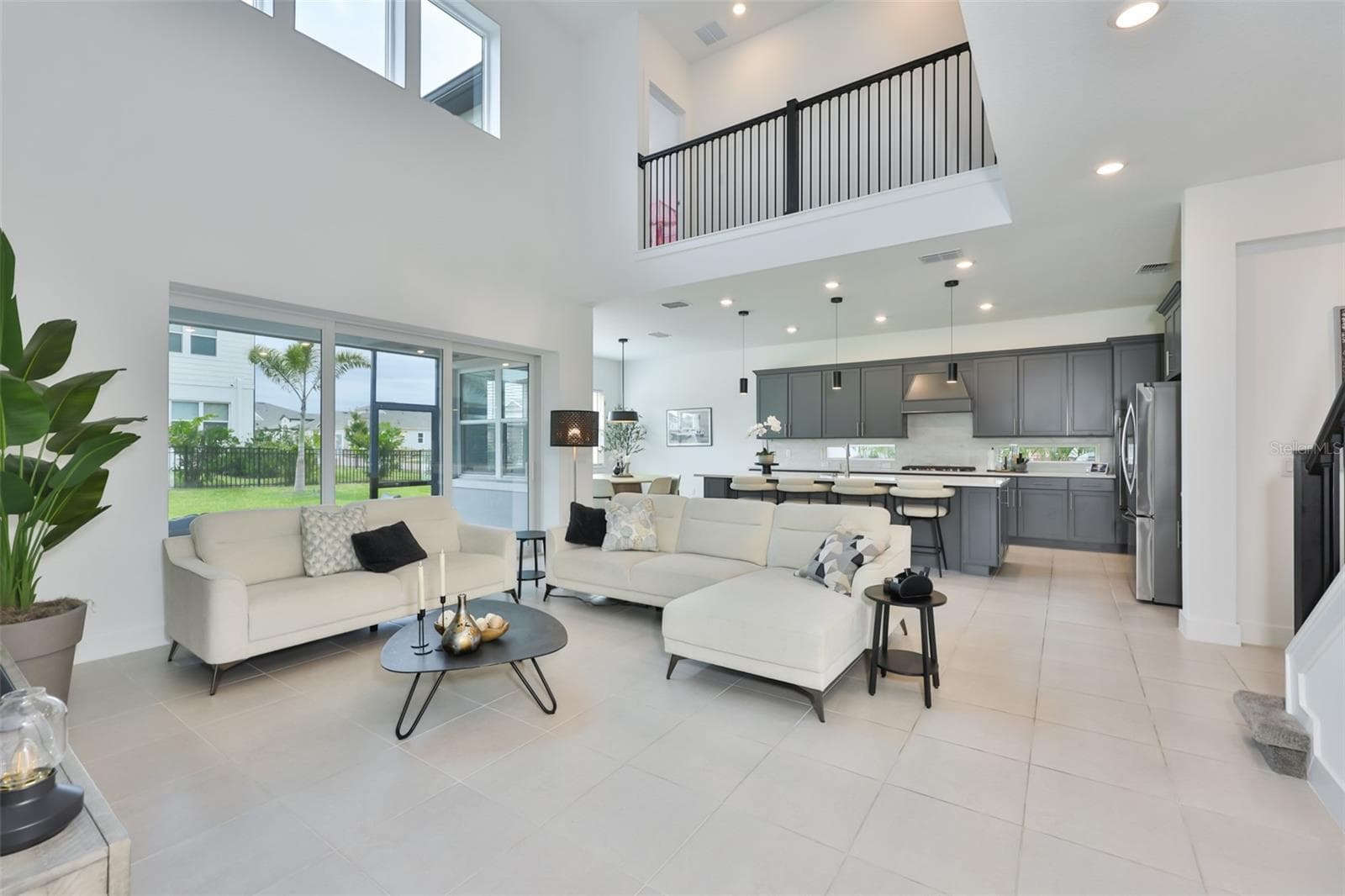 Living room - 6107 GOLDEN BEACH DR, APOLLO BEACH