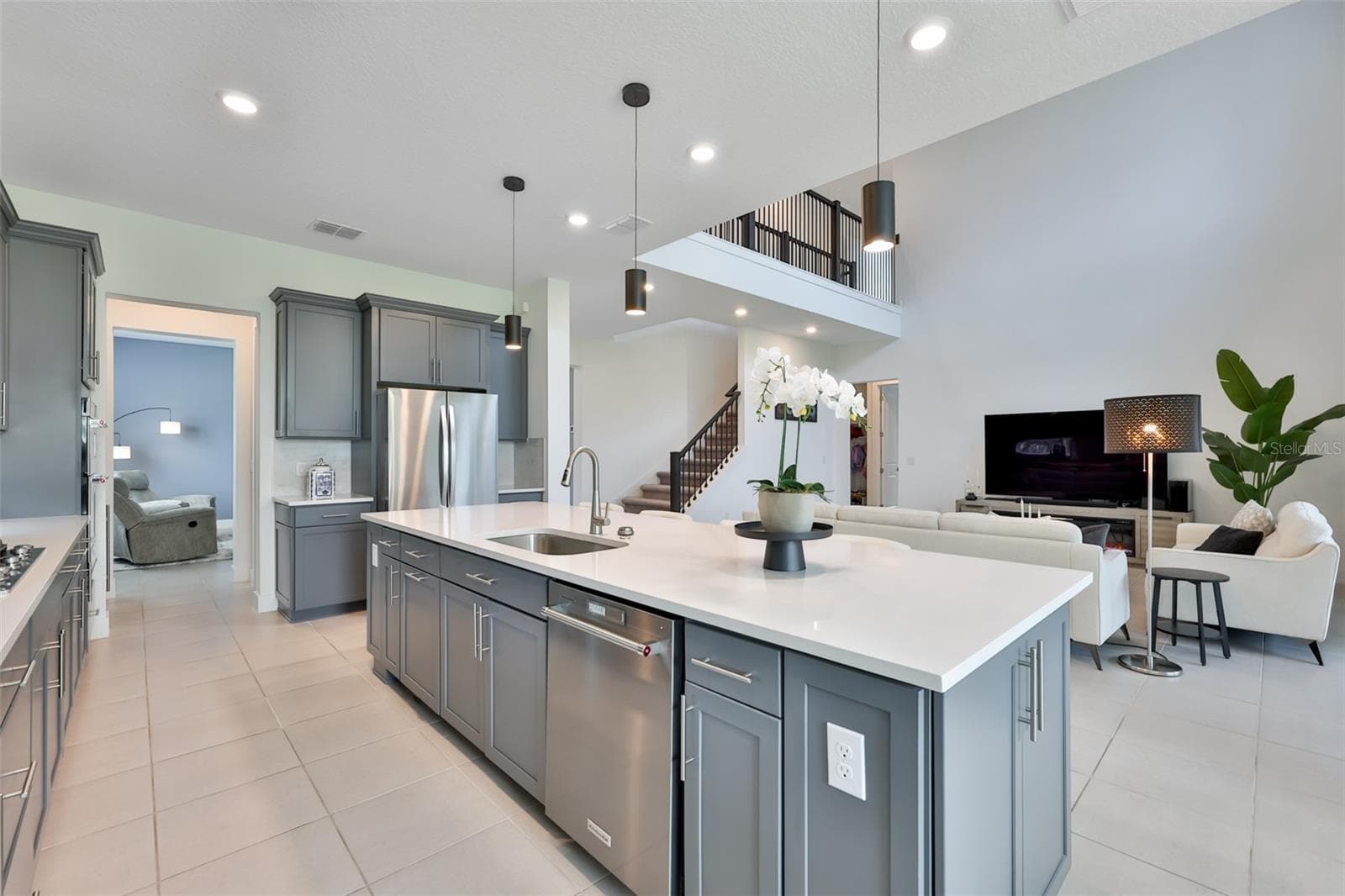 Kitchen - 6107 GOLDEN BEACH DR, APOLLO BEACH