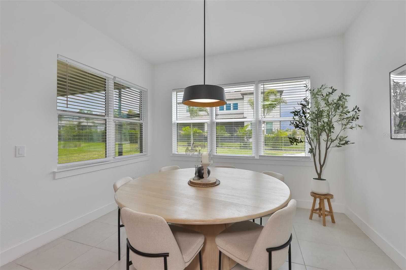 Eat-in area - 6107 GOLDEN BEACH DR, APOLLO BEACH