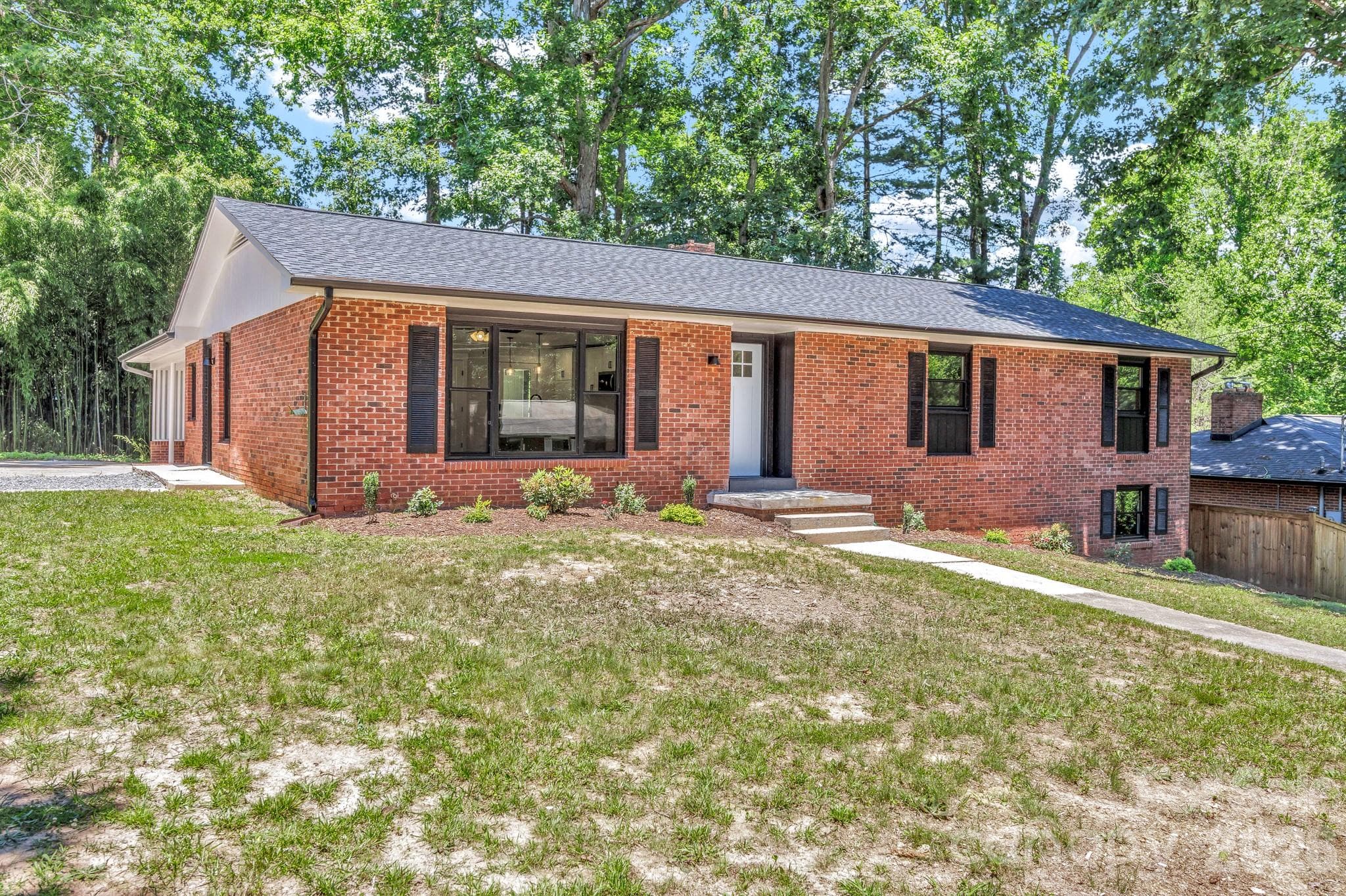 Single Family Residence at Asheville, photo 3 of 45