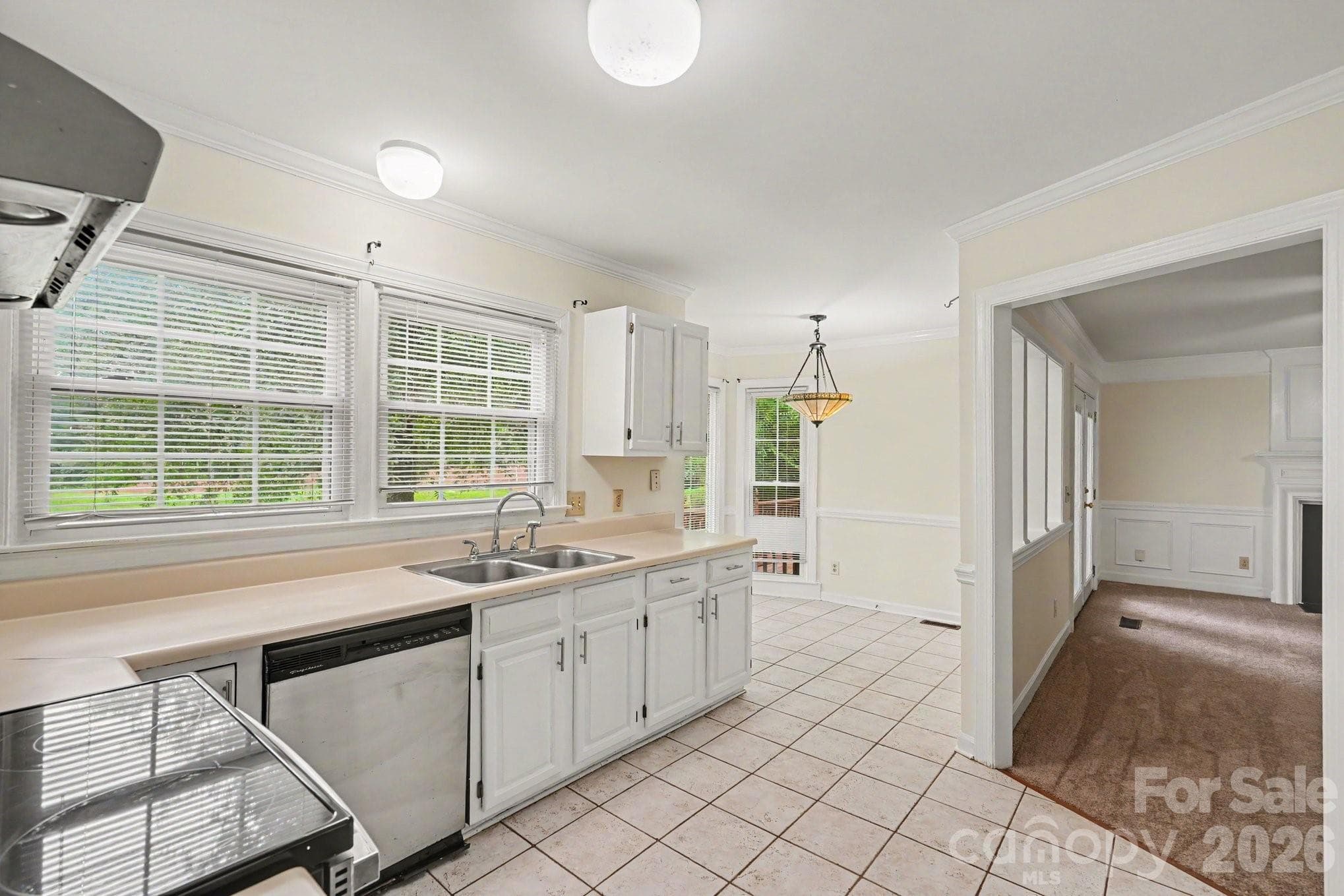 Single Family Residence at 7104 Kinsmore Lane, Charlotte, photo 13 of 31
