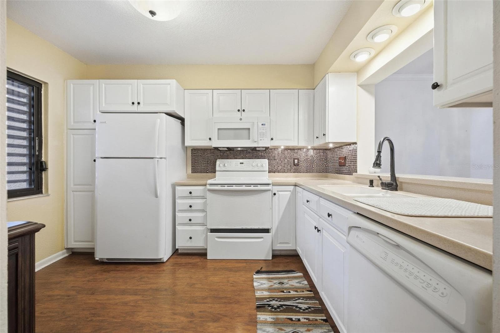 Condominium at 1802 MARINER DR E #25, TARPON SPRINGS, photo 5 of 43