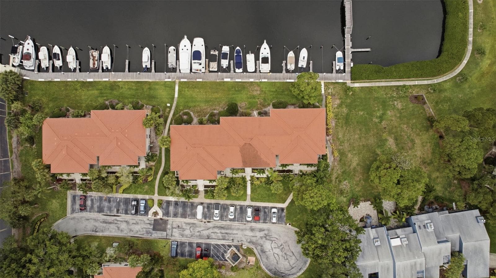 Condominium at 1802 MARINER DR E #25, TARPON SPRINGS, photo 32 of 43
