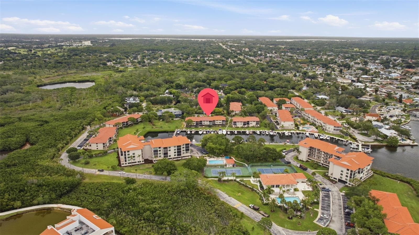 Condominium at 1802 MARINER DR E #25, TARPON SPRINGS, photo 40 of 43