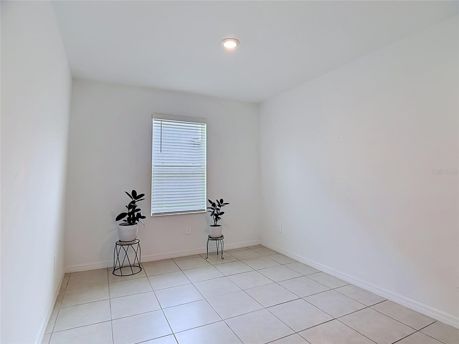 Single Family Residence at 1633 RED LOOP, LAKELAND, photo 19 of 60