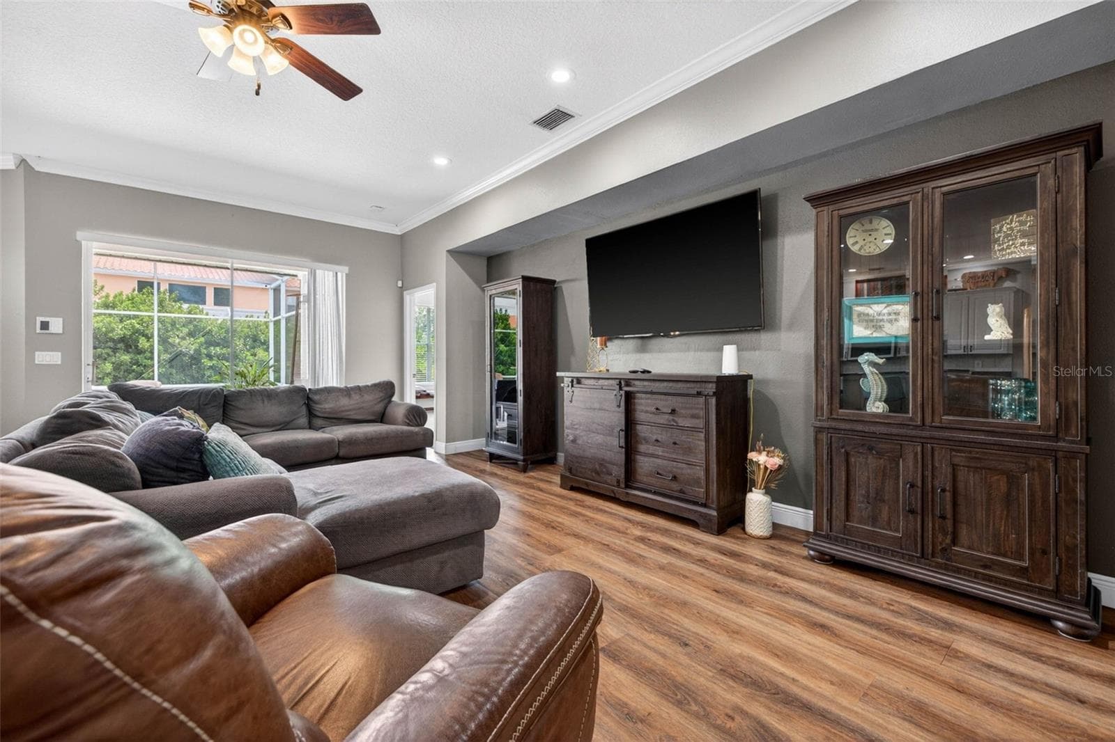 Single Family Residence at 18127 HERON WALK DR, TAMPA, photo 15 of 46