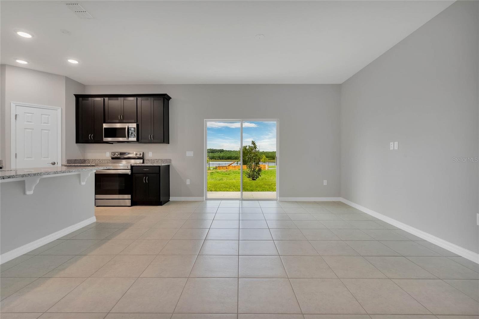 Single Family Residence at 717 CROWN ROSE DR, EAGLE LAKE, photo 10 of 39